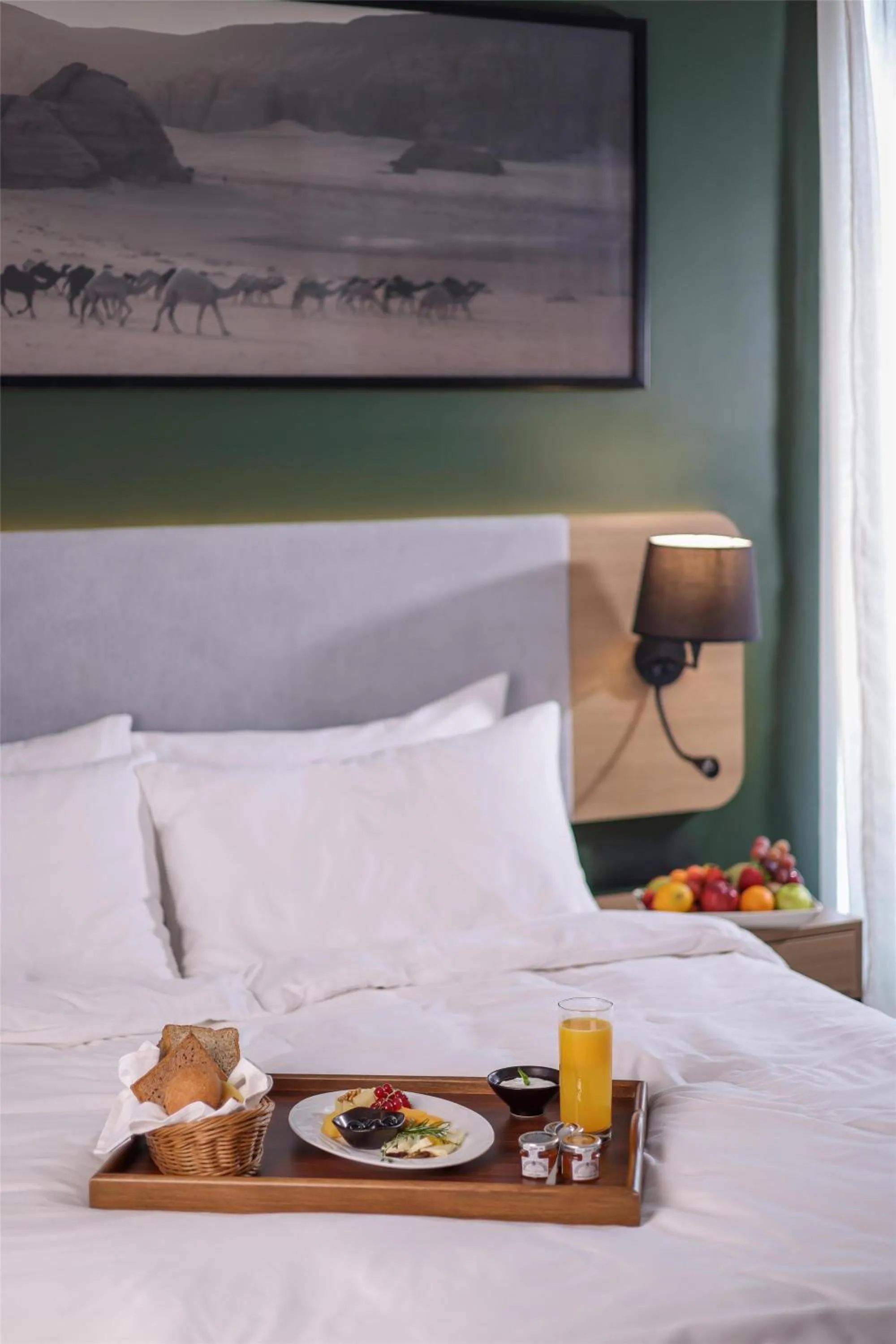 Food and drinks, Bed in Radisson Hotel & Residence Riyadh Olaya