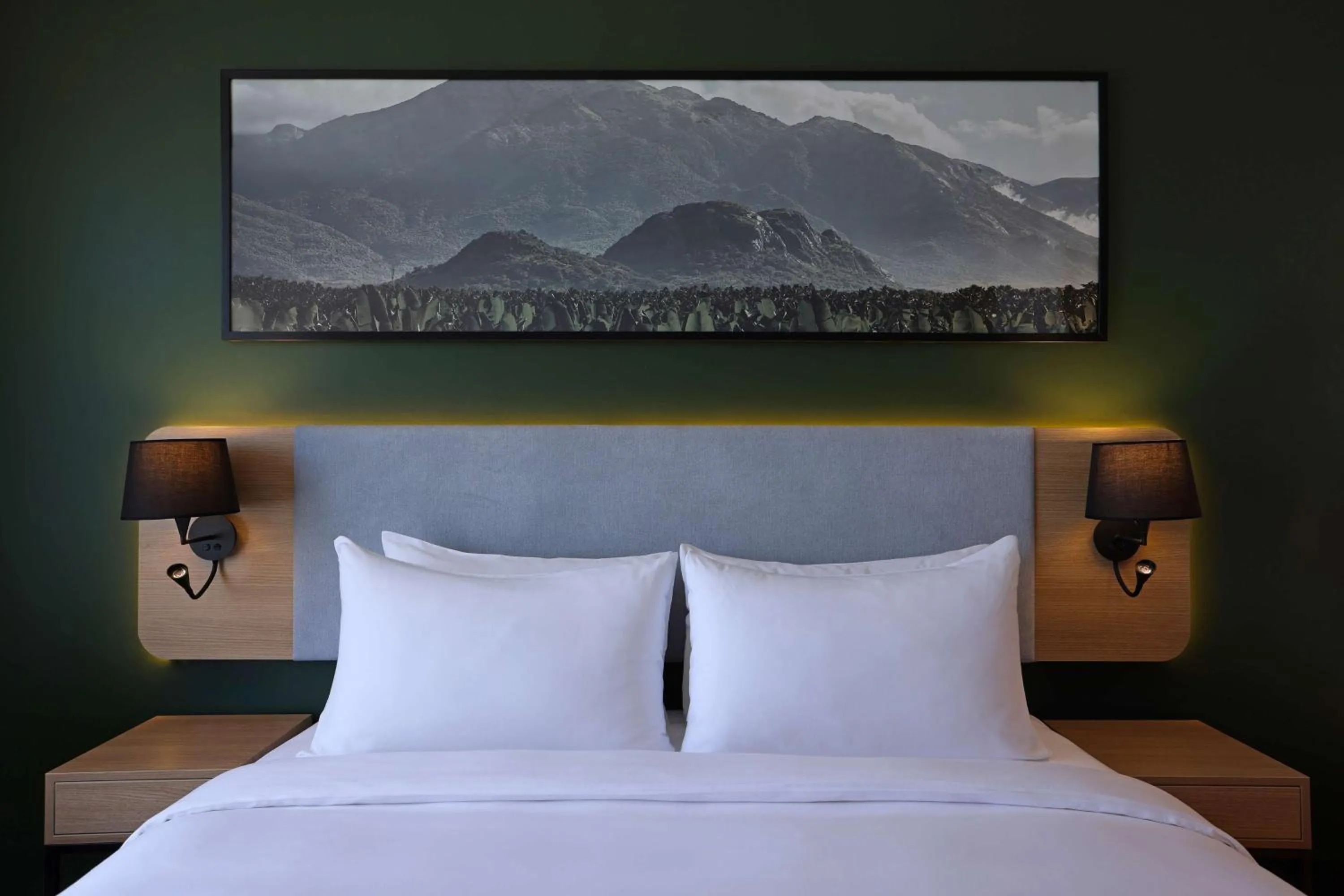 Bedroom, Bed in Radisson Hotel & Residence Riyadh Olaya