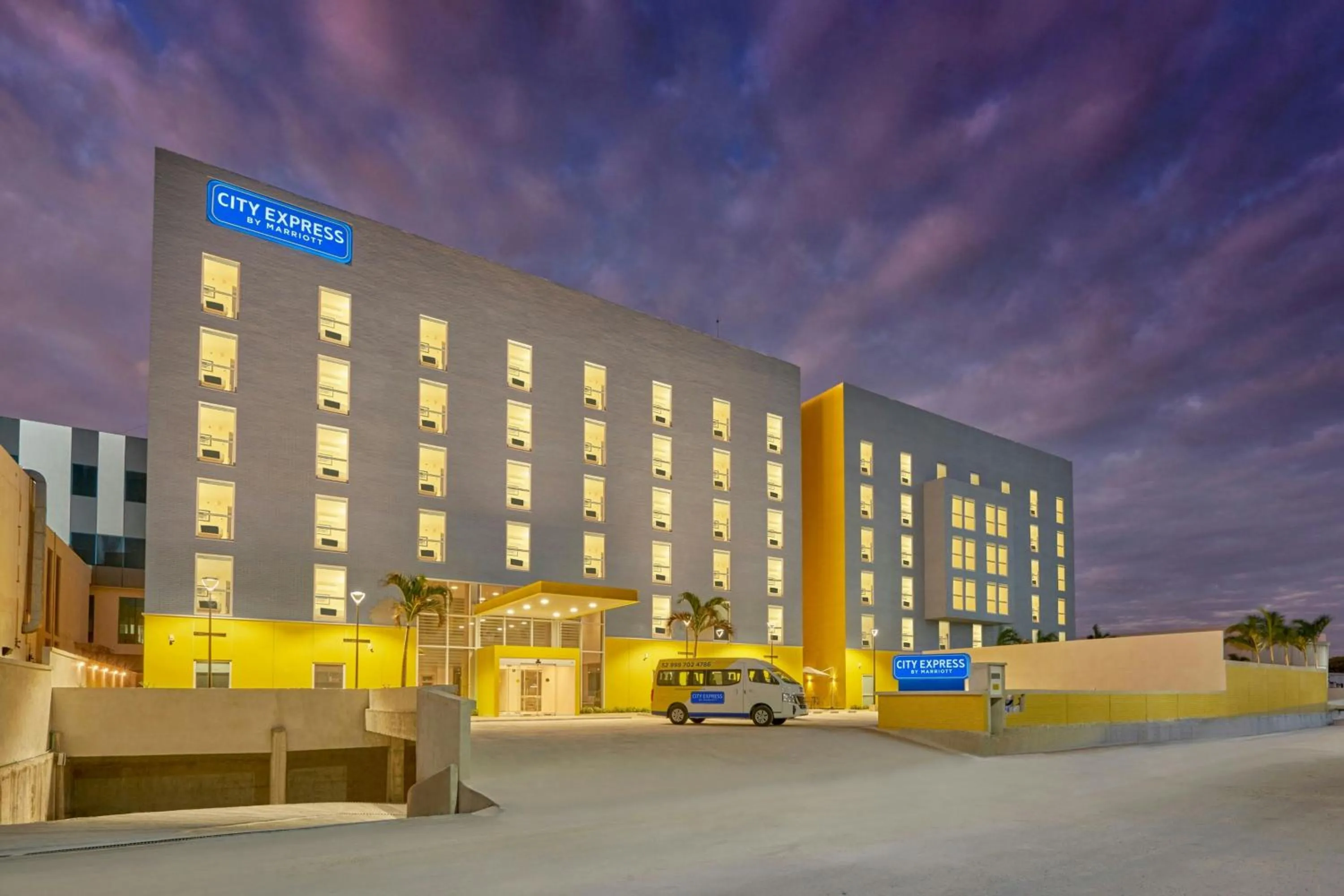 Property building in City Express by Marriott Cancun Aeropuerto