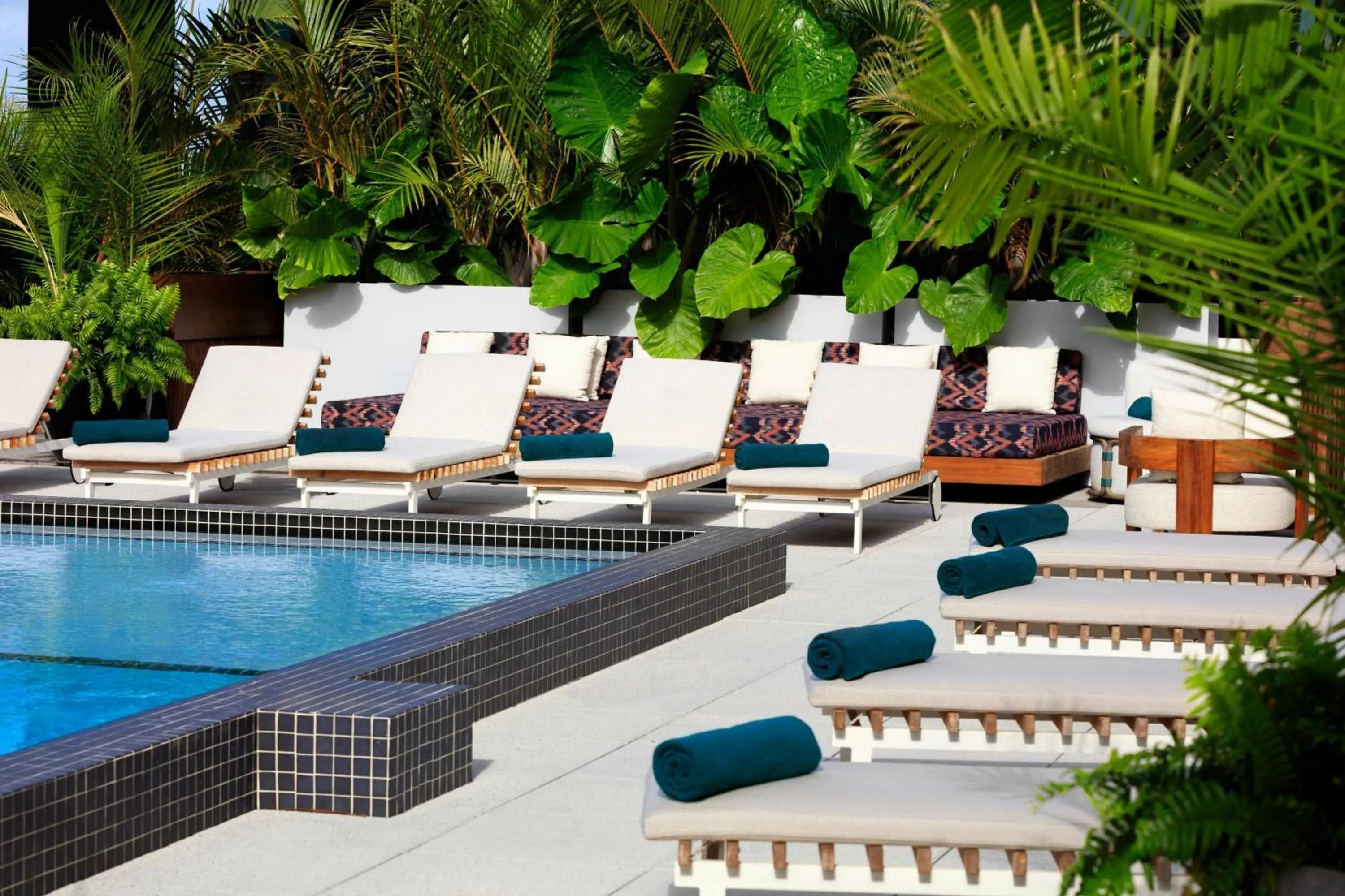 Swimming pool in Moxy Miami Wynwood