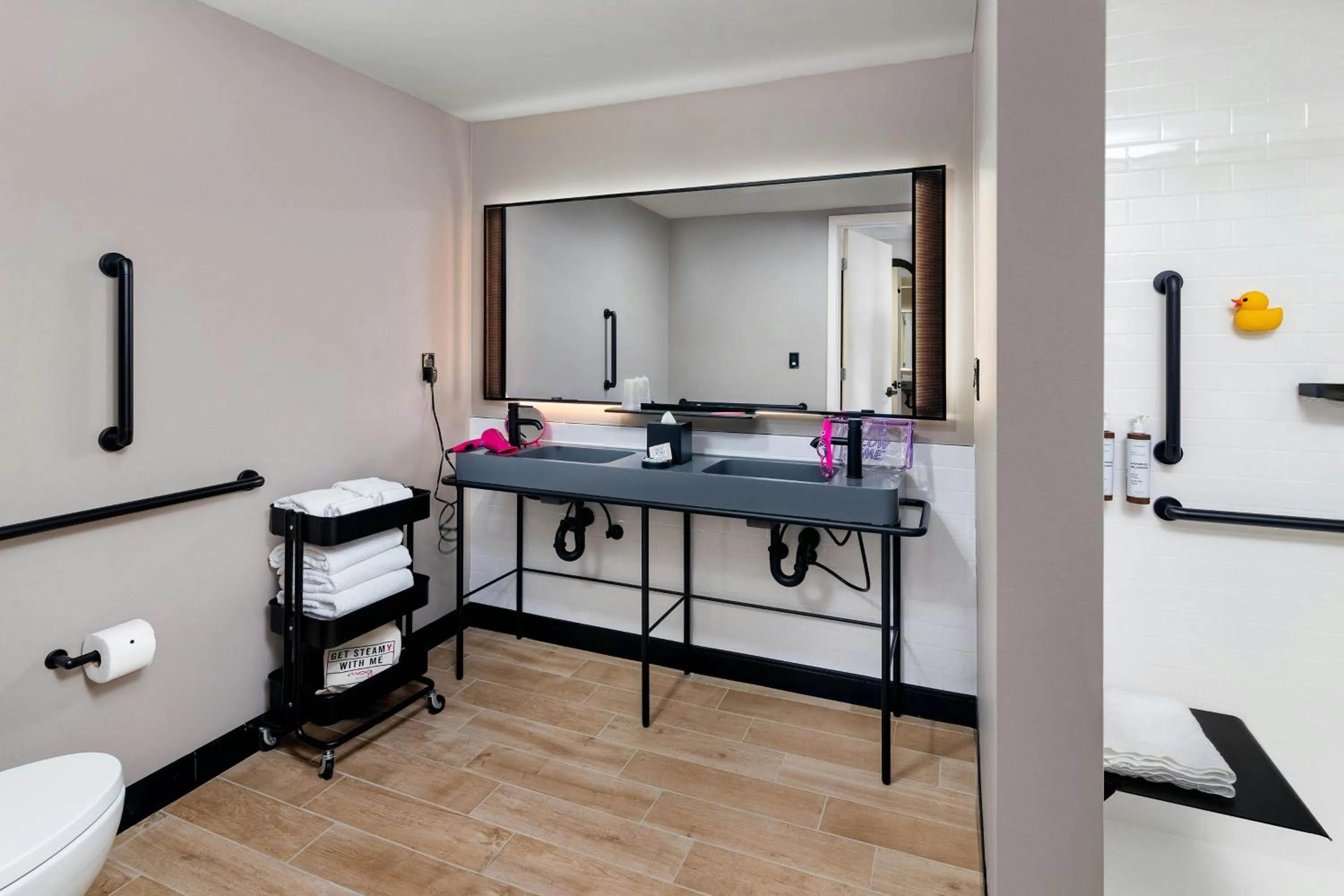 Bathroom in Moxy Miami Wynwood