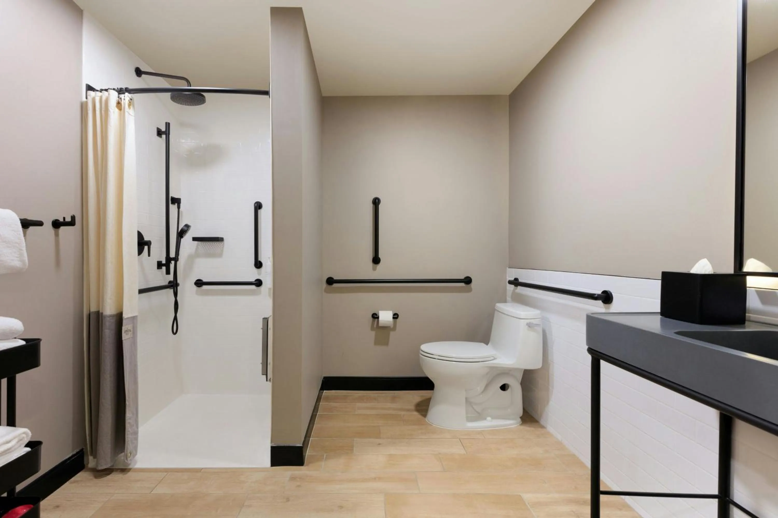 Bathroom in Moxy Miami Wynwood