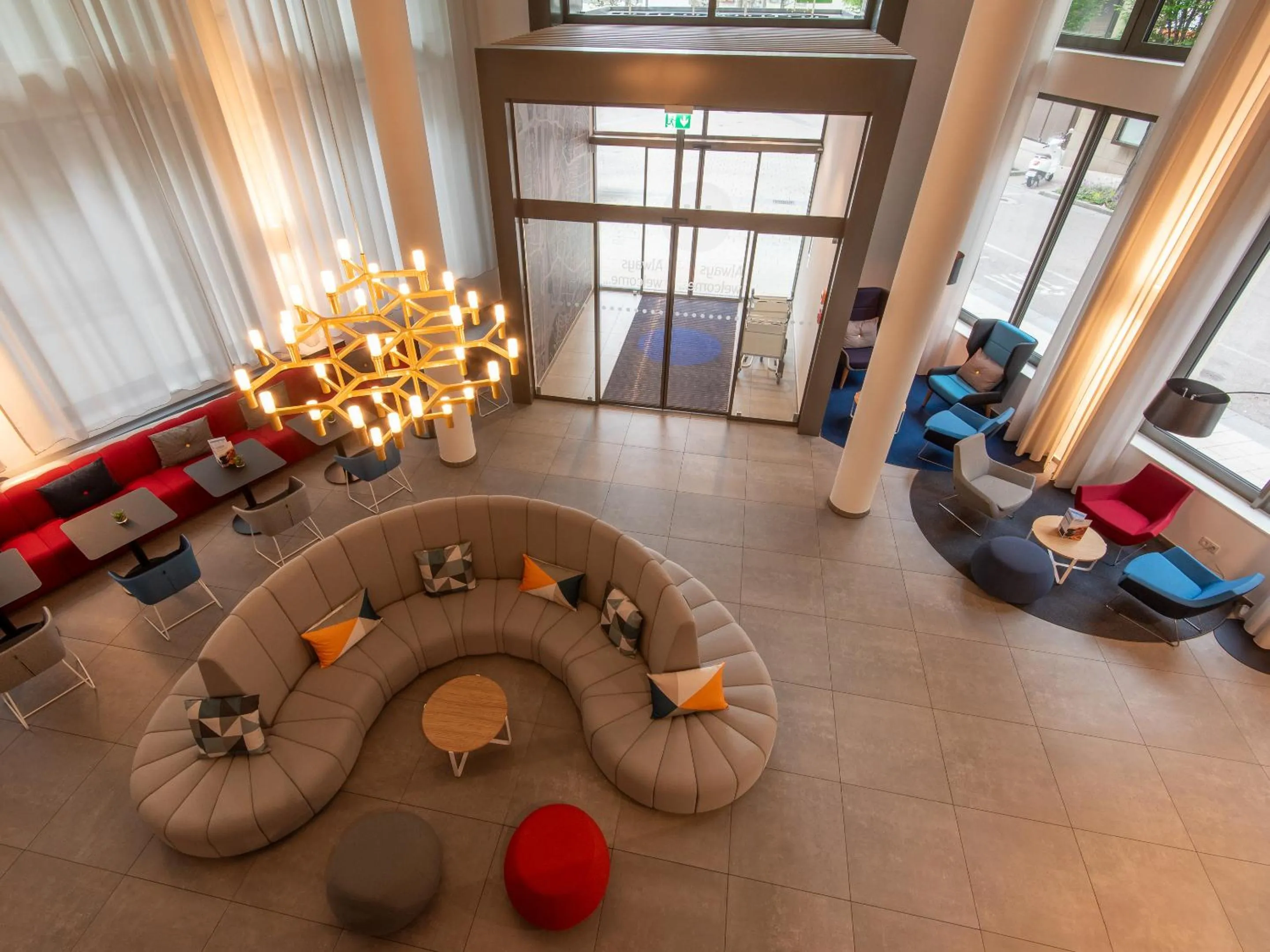 Seating area in Holiday Inn Express Heilbronn by IHG