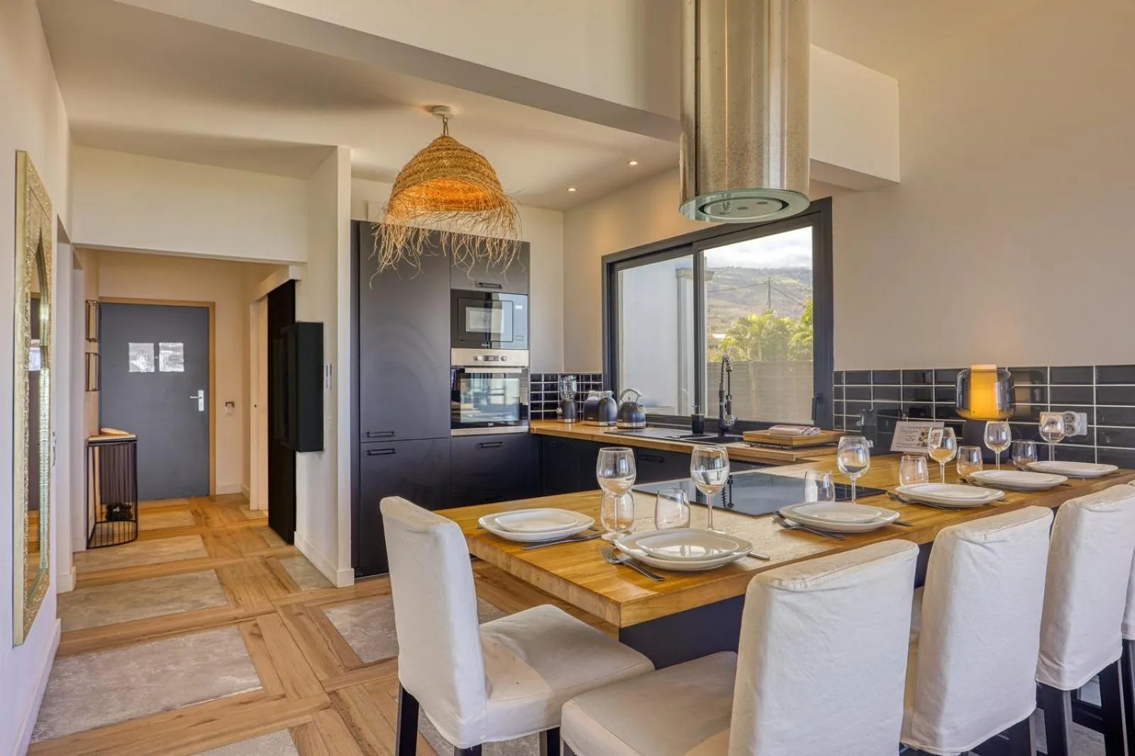 kitchen in Le Moma by the ocean