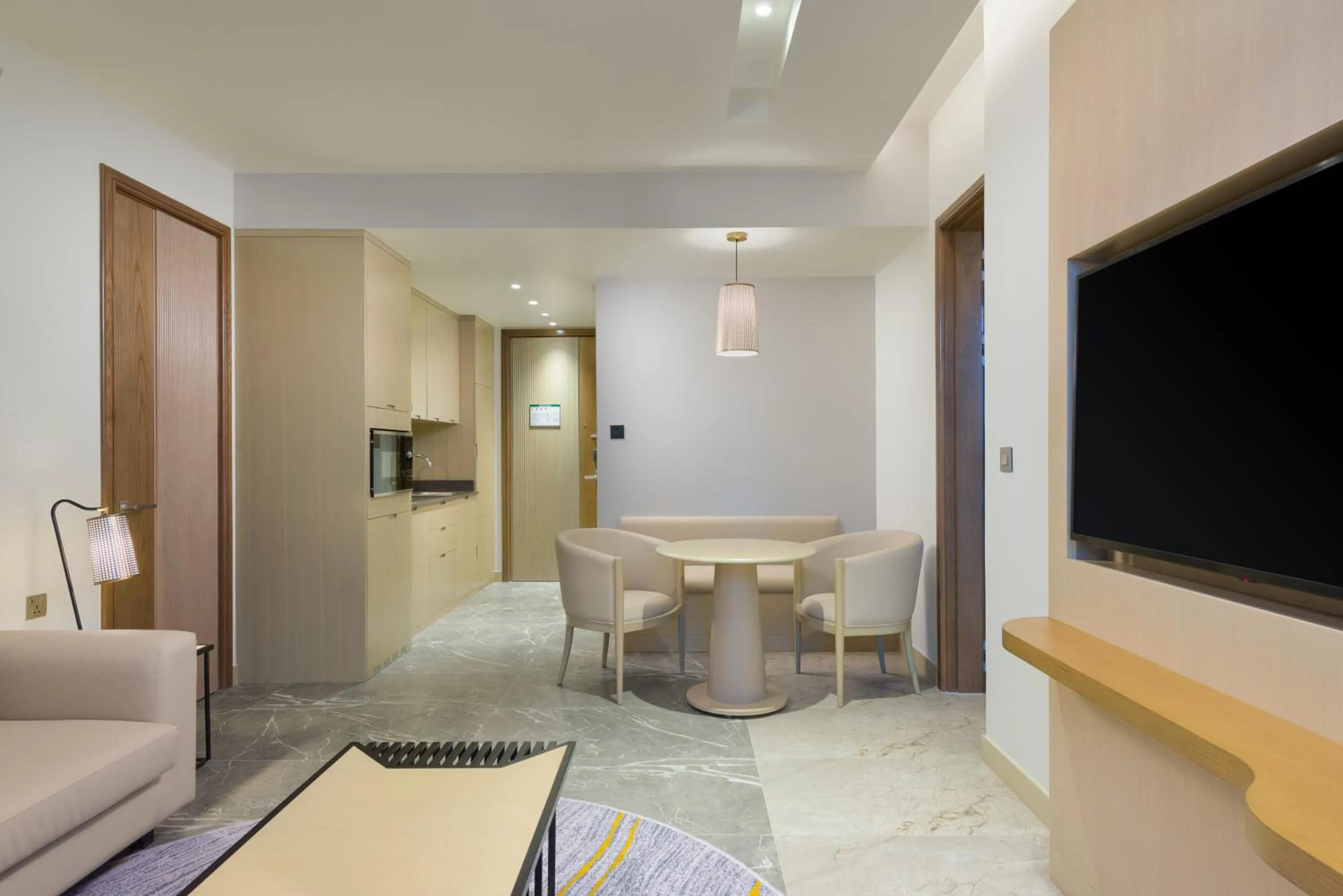 TV and multimedia in IntercityHotel Bawshar Muscat