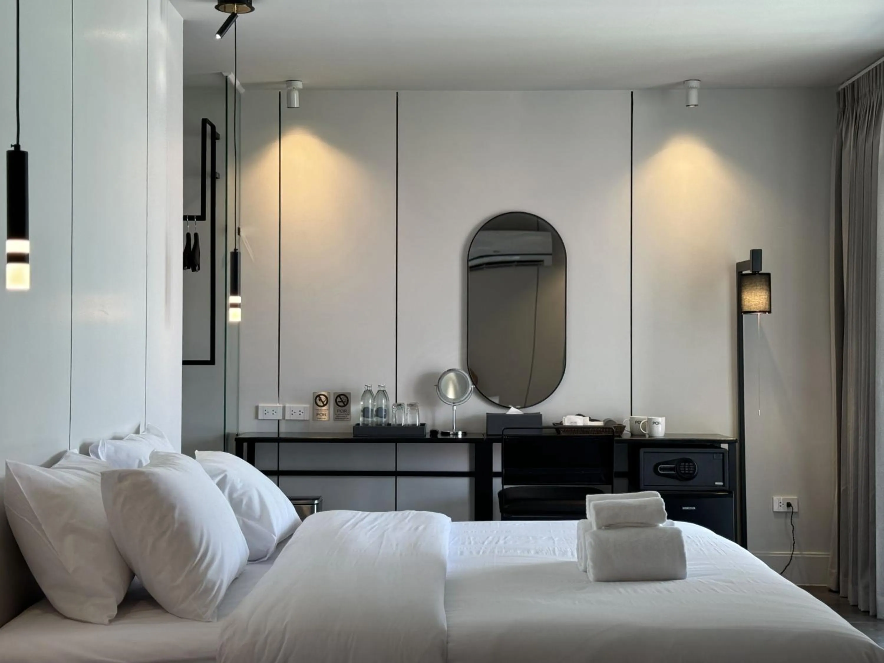 Bed in POR Singharat