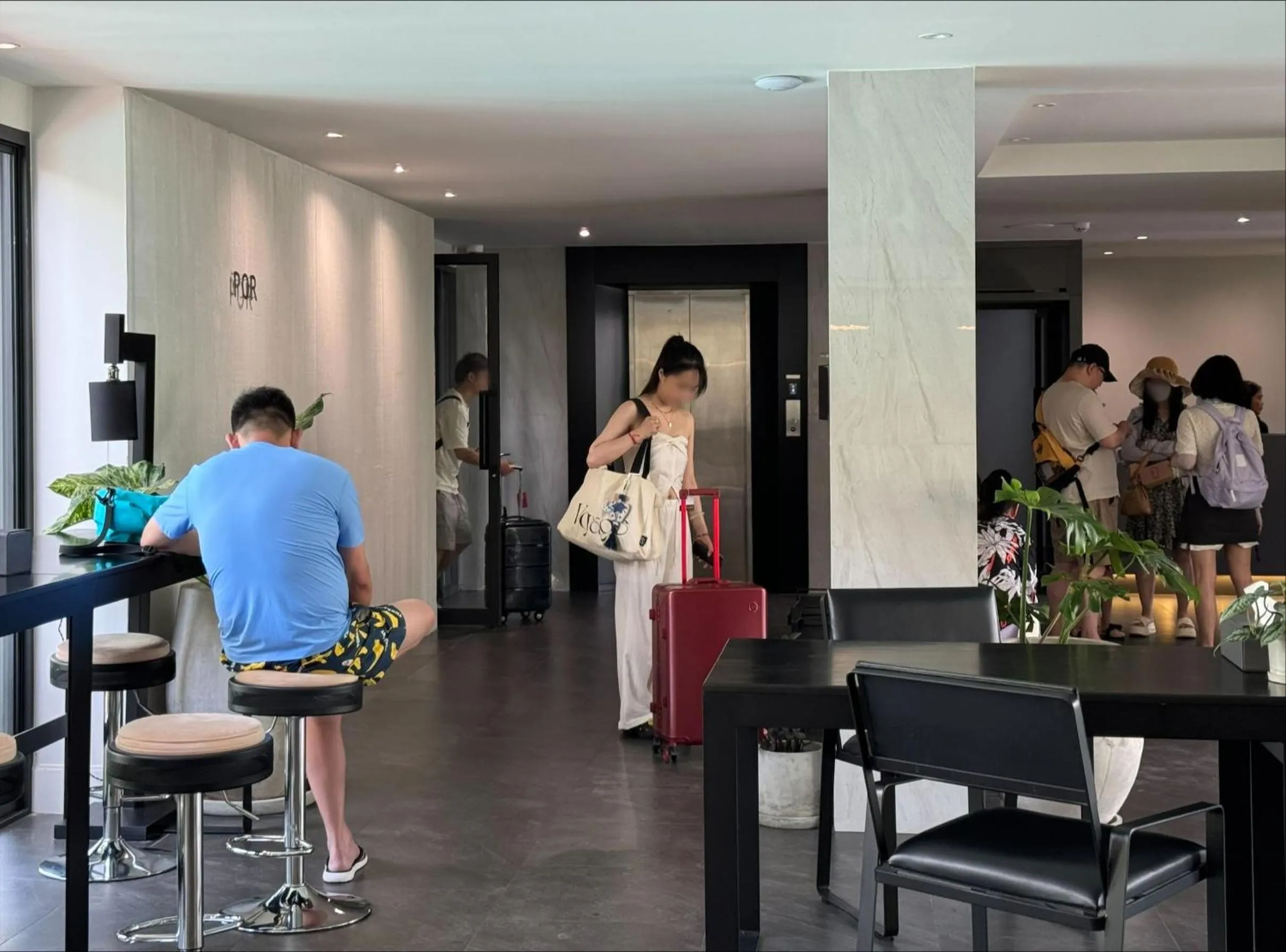 Lobby or reception in POR Singharat