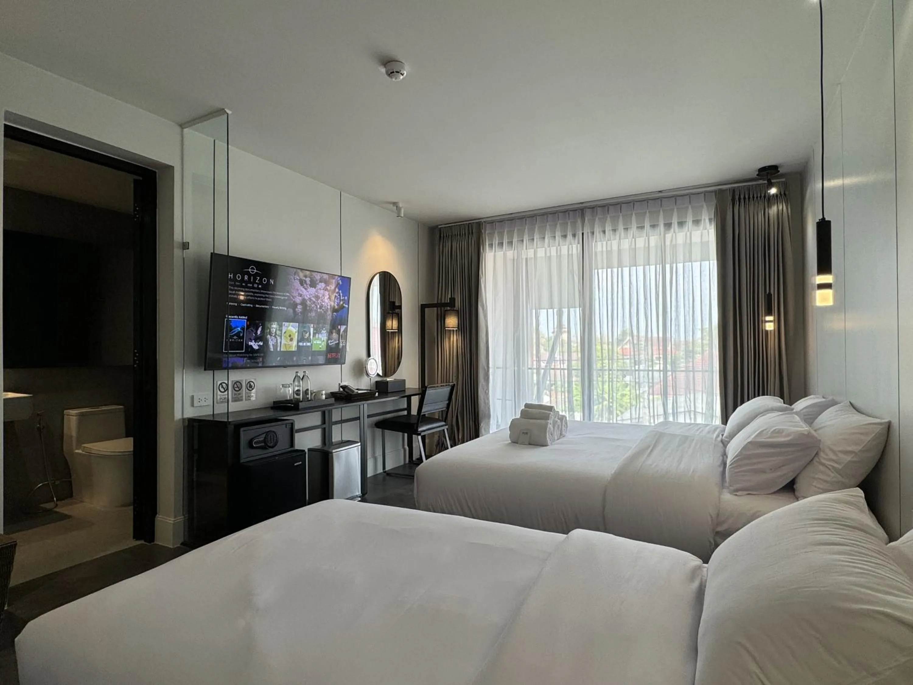 TV and multimedia, Bed in POR Singharat