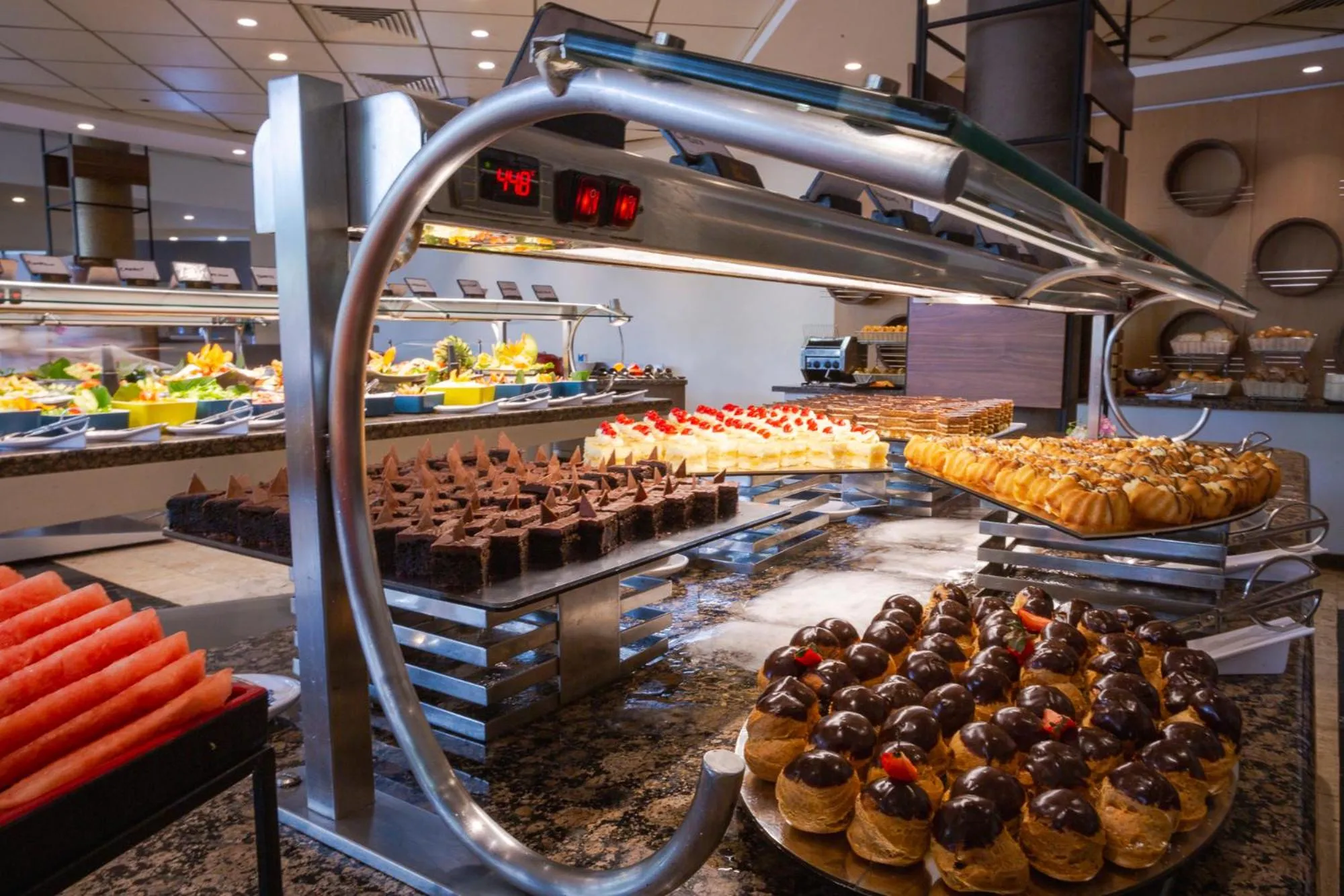 Restaurant/places to eat in Eko Hotel Suites