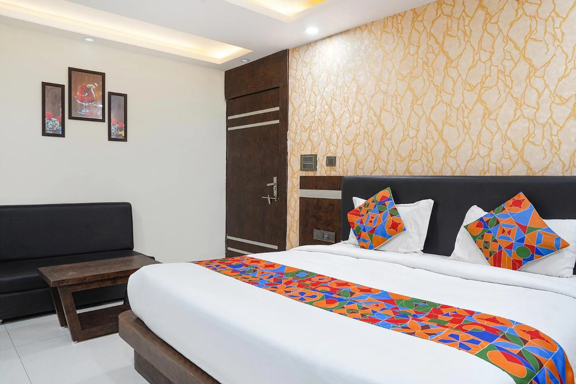 Bed in FabHotel Jalsa DLX