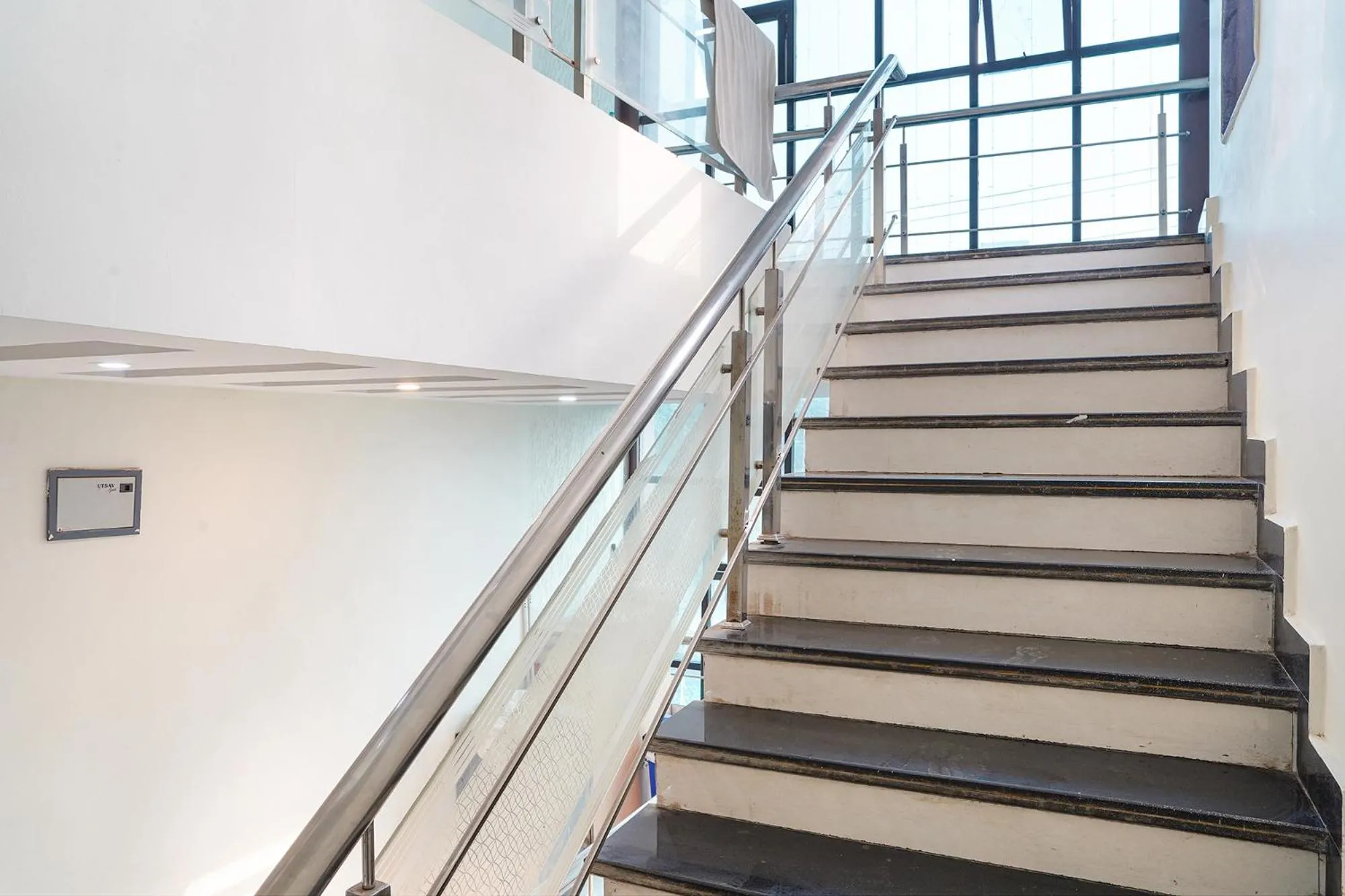 Lobby or reception in FabHotel Jalsa DLX