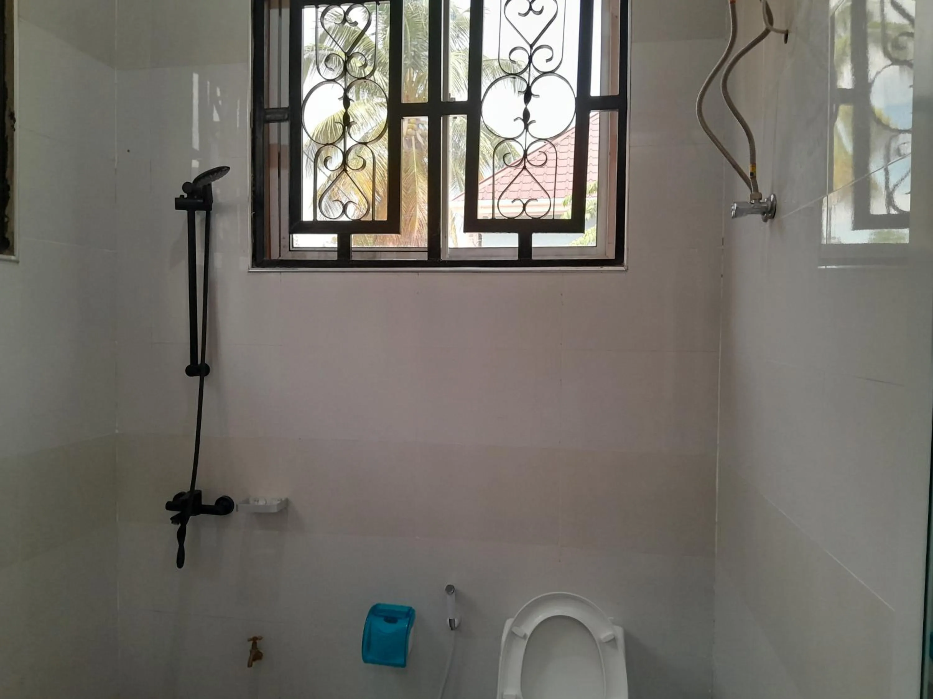 Shower in PALAZZO GARDEN RESORT MATEMA
