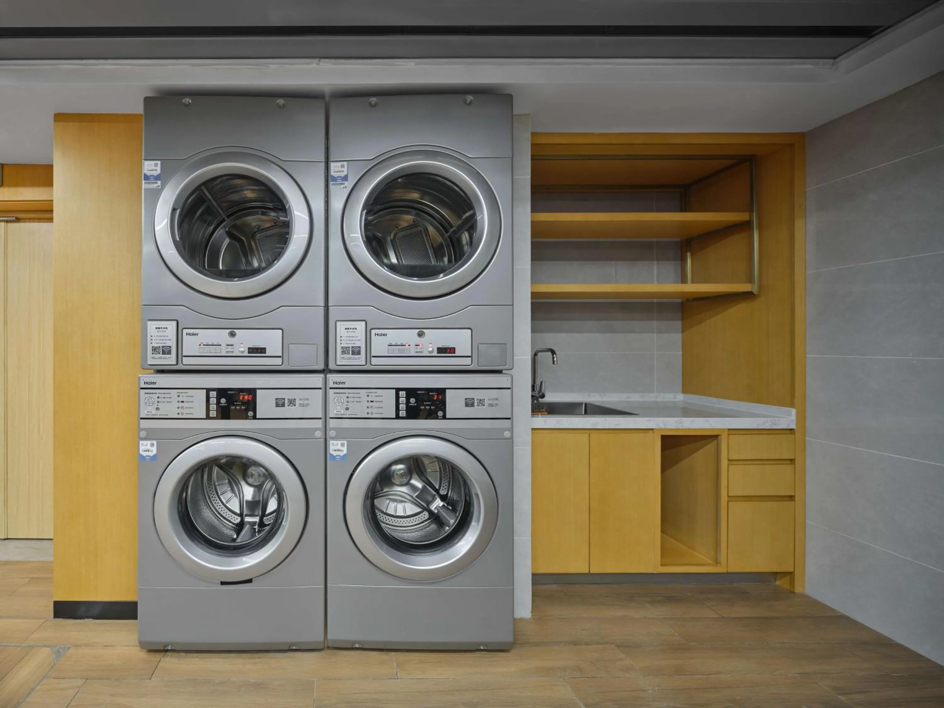 Property building in Hilton Garden Inn Kunming Dianchi