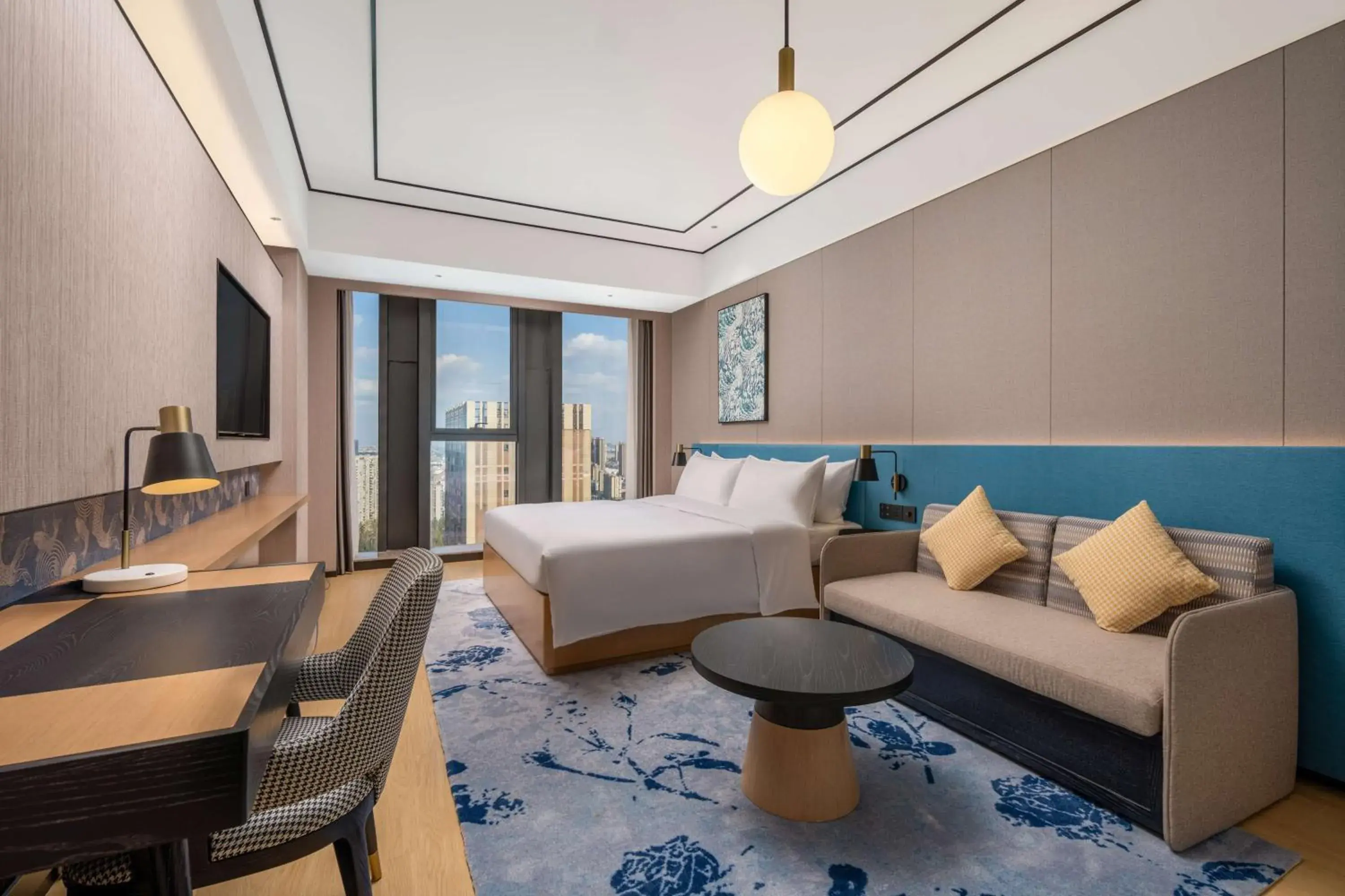 Deluxe King Room in Hilton Garden Inn Nantong Haohe Scenic Area Deluxe King Room in Hilton Garden Inn Nantong Haohe Scenic Area