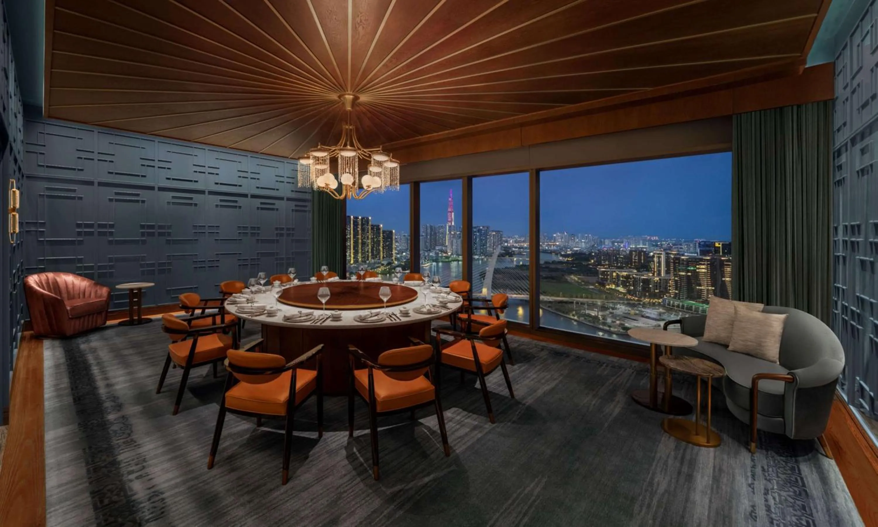 Restaurant/places to eat in Hilton Saigon