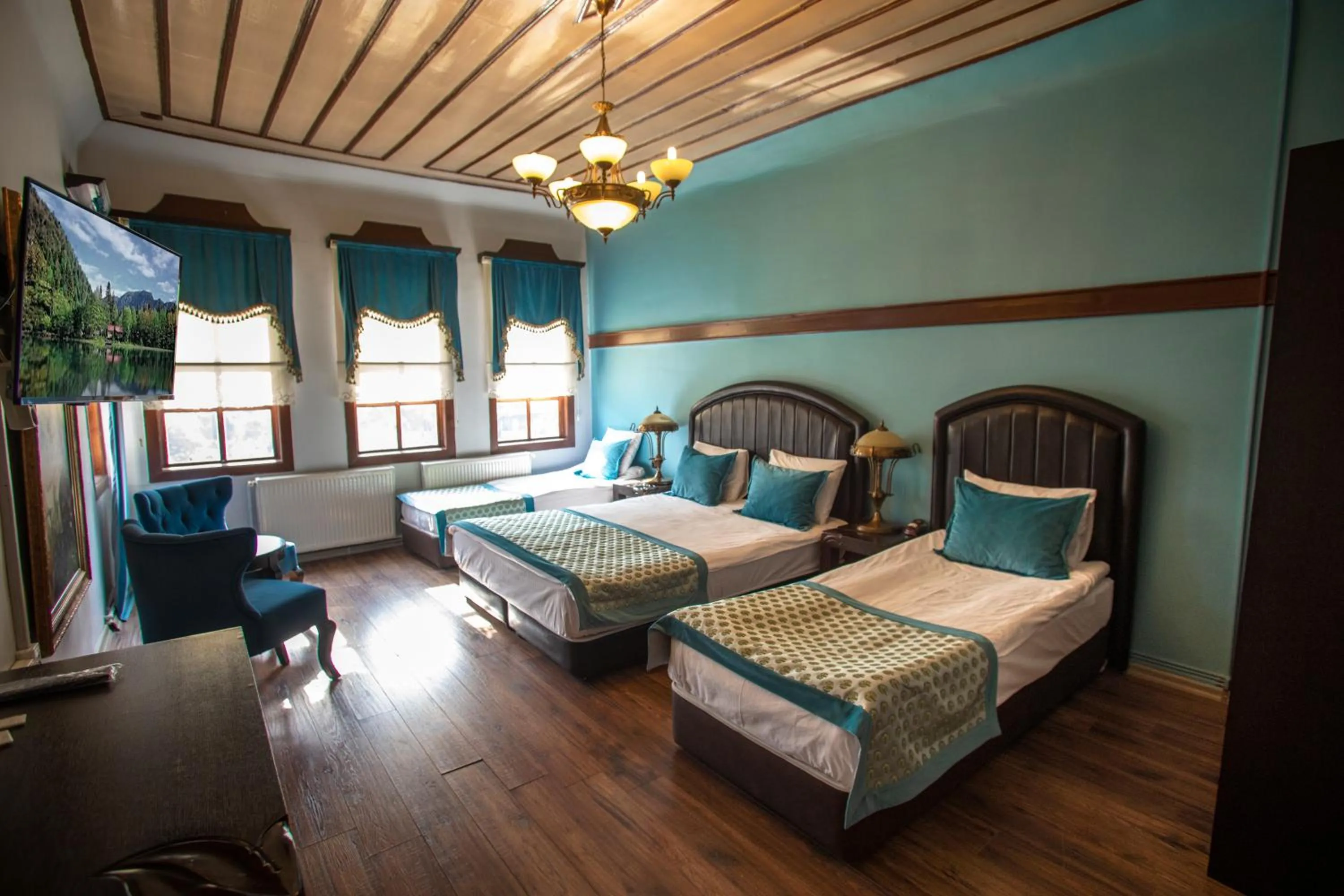 Bed in EMİN EFENDİ KONAKLARI