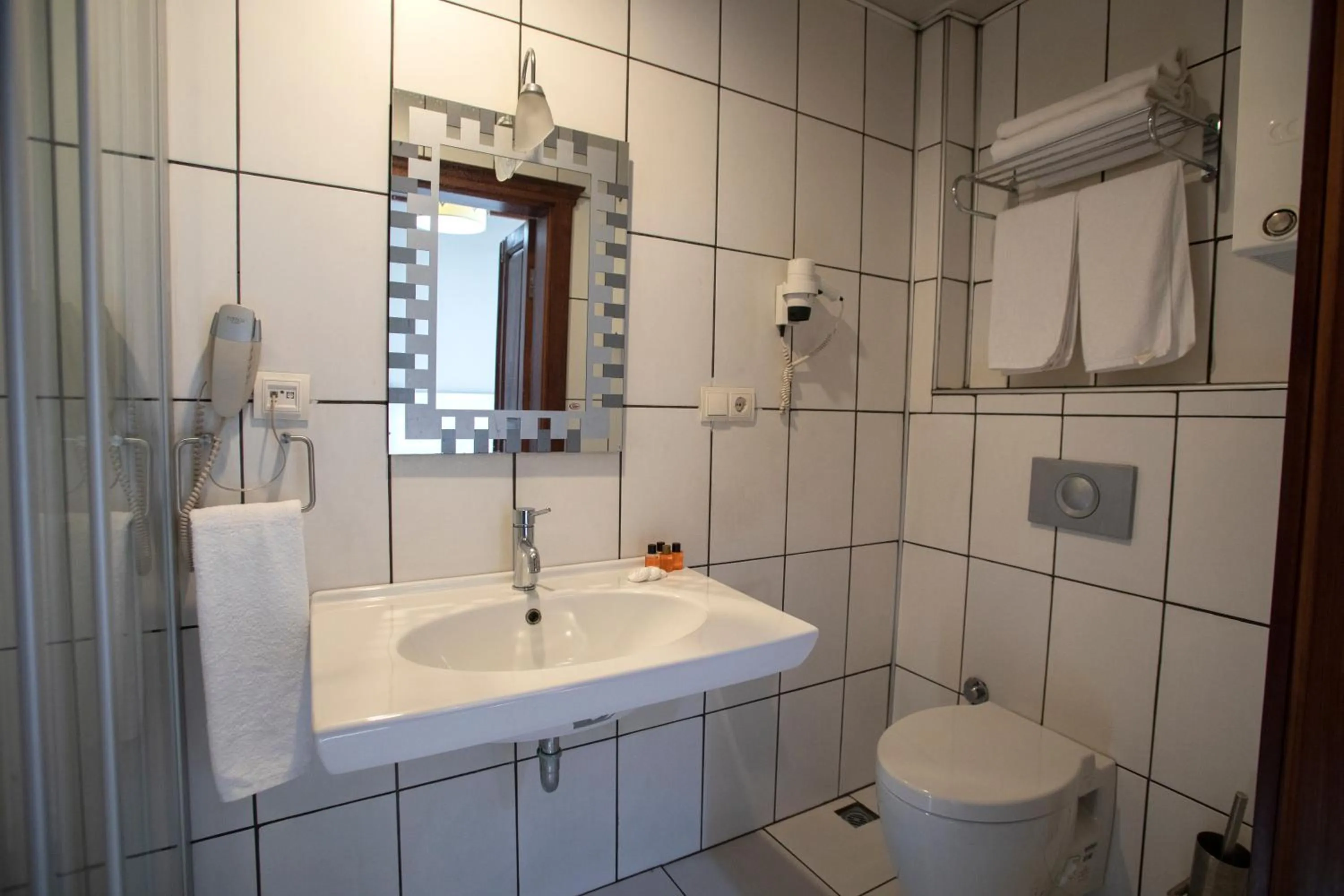 Shower in EMİN EFENDİ KONAKLARI