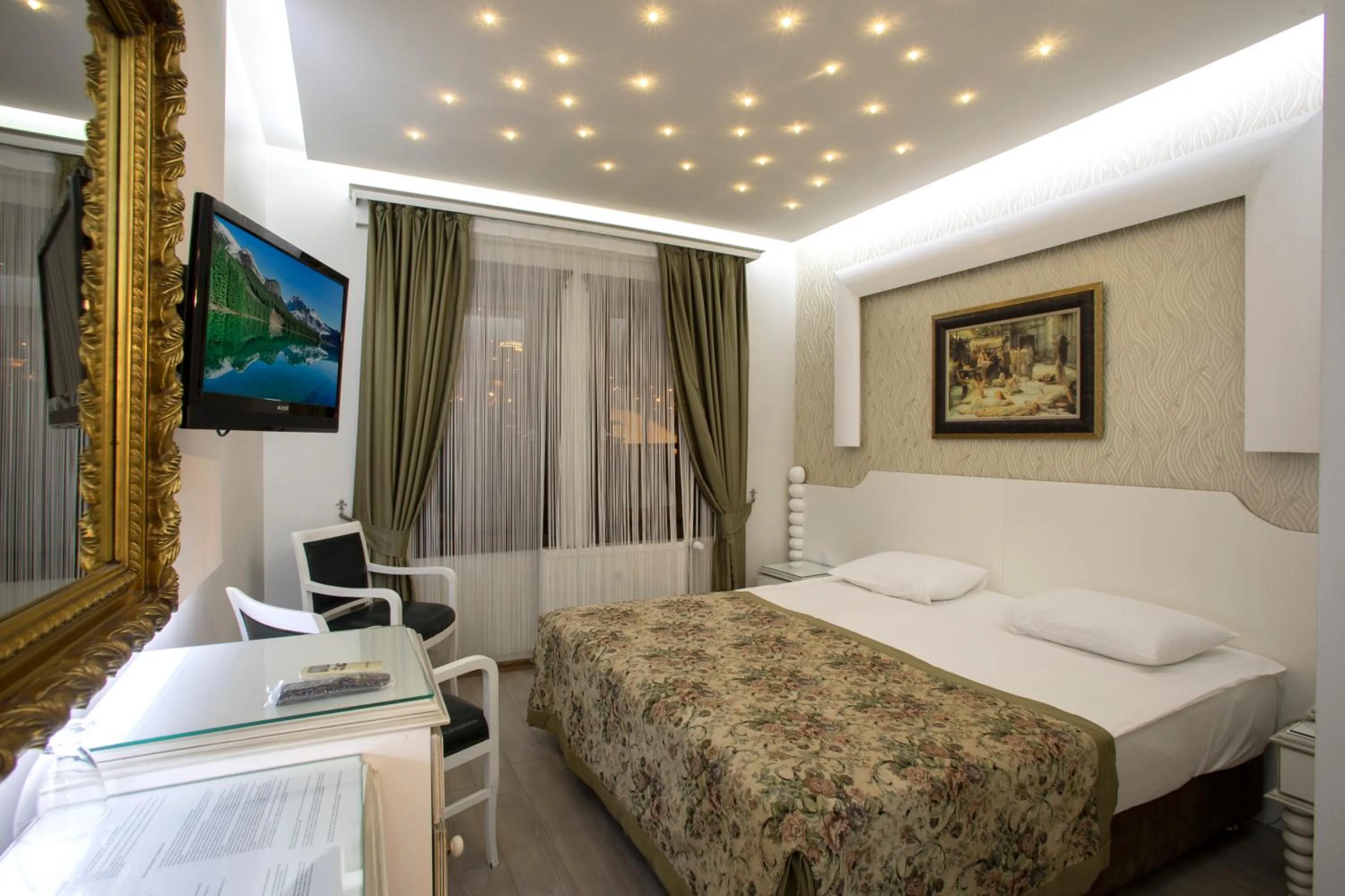 Bed in EMİN EFENDİ KONAKLARI