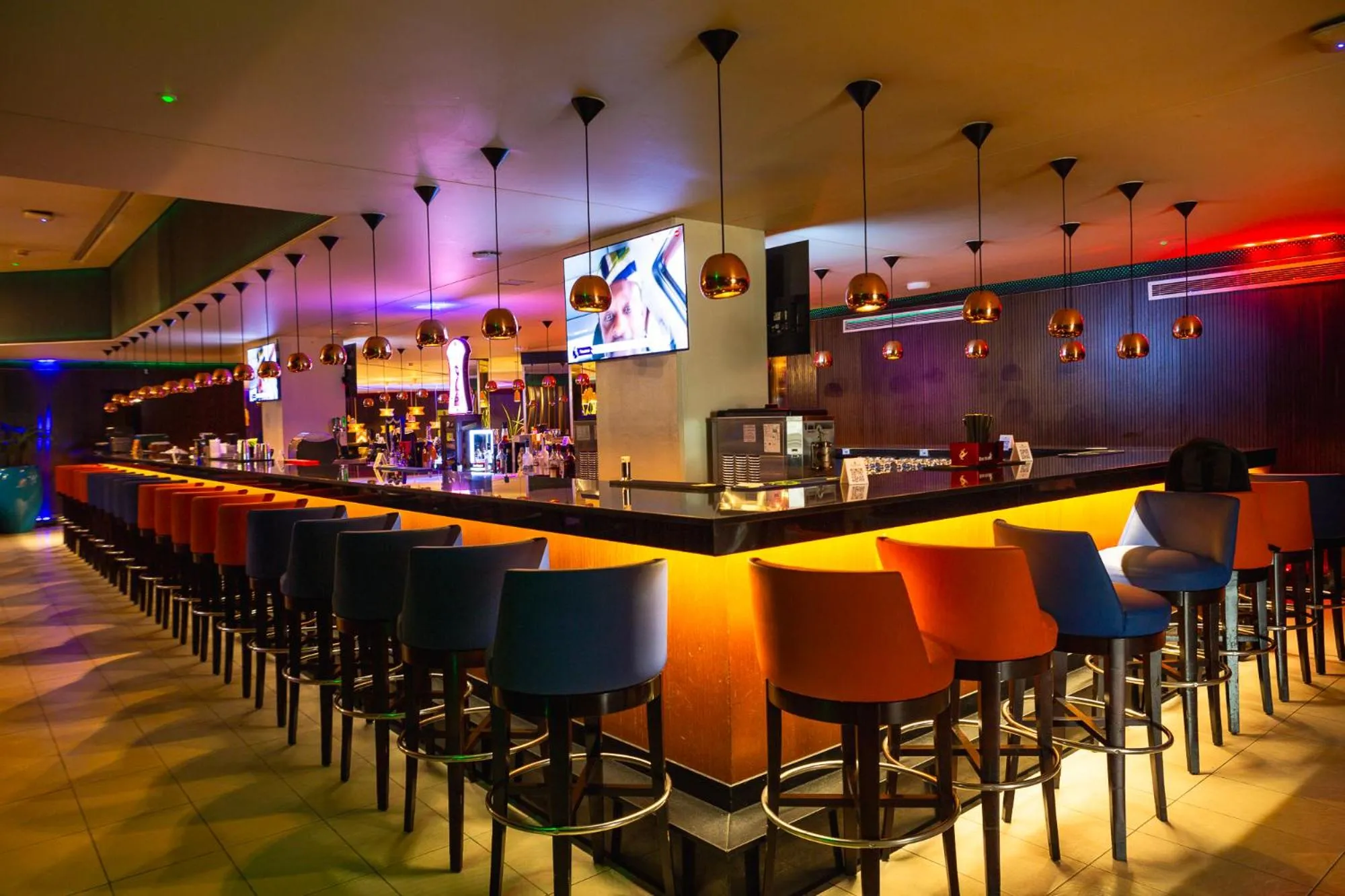 Restaurant/places to eat in Eko Hotel Gardens