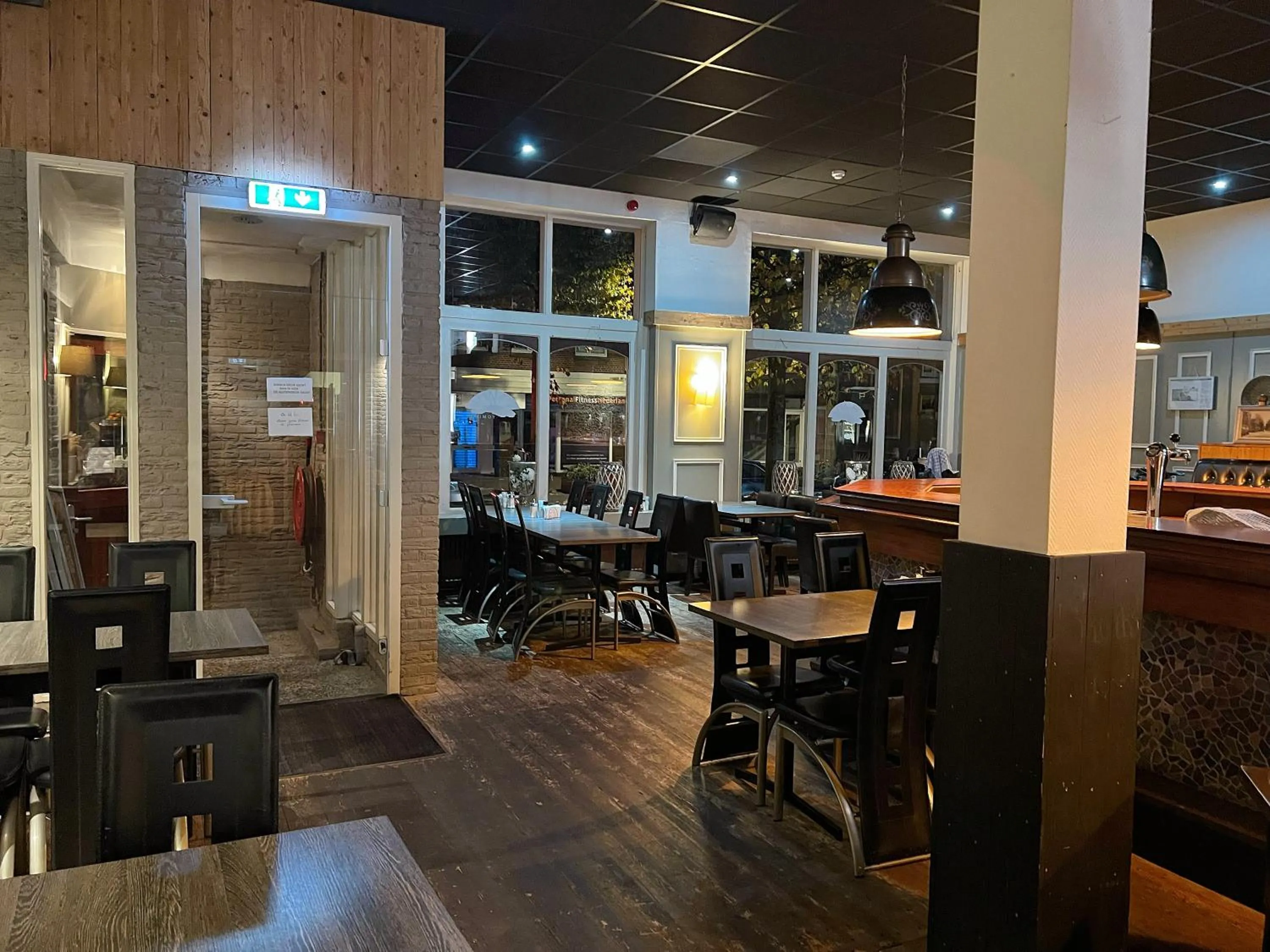 Restaurant/places to eat in CoronaZeist-Utrecht NL