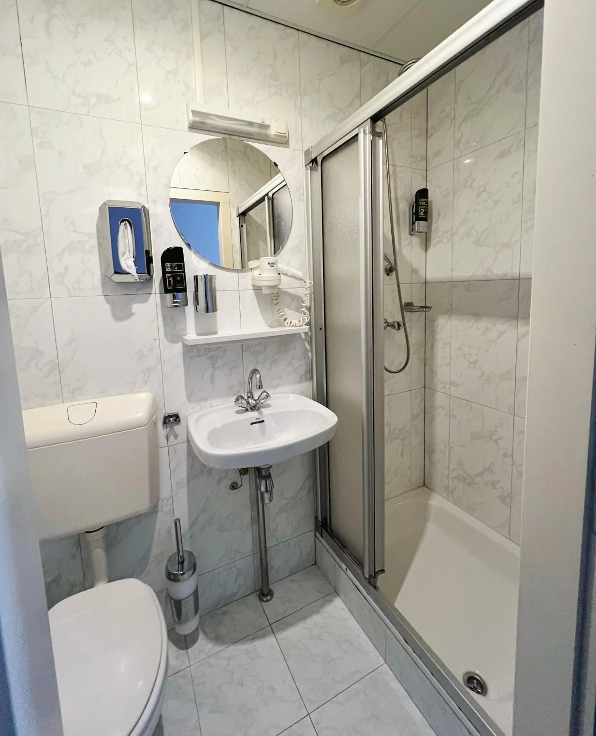 Bathroom in CoronaZeist-Utrecht NL