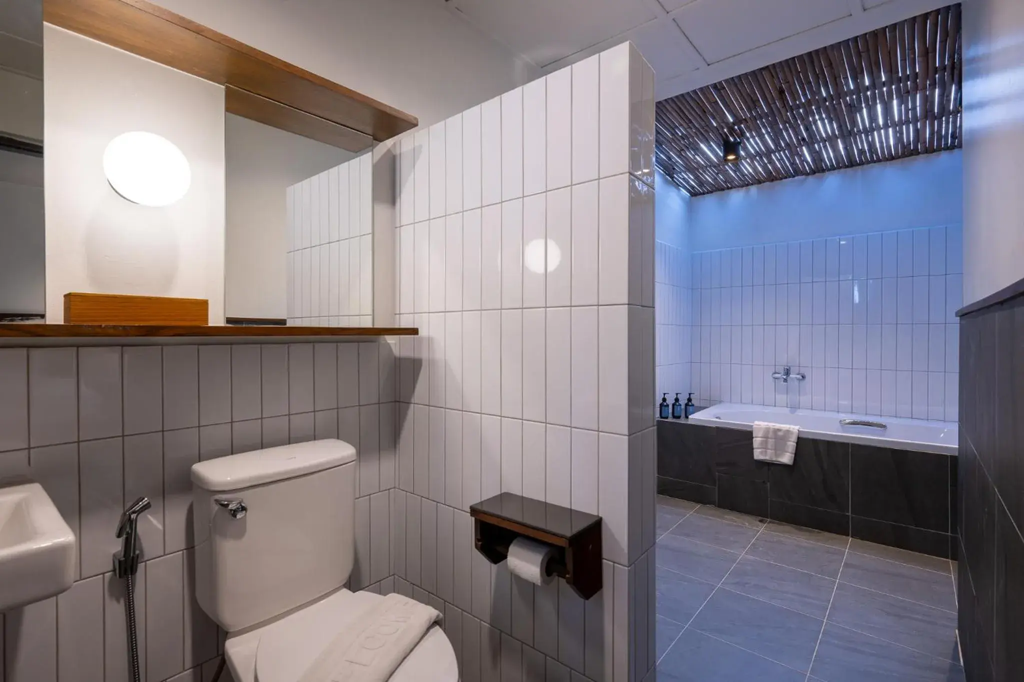 King Room with Pool View in RB Resort King Room with Pool View in RB Resort