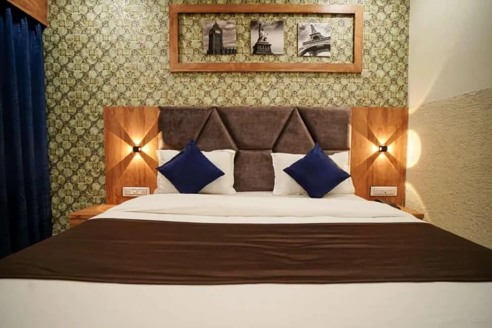 Bed in Hotel Mahaveer