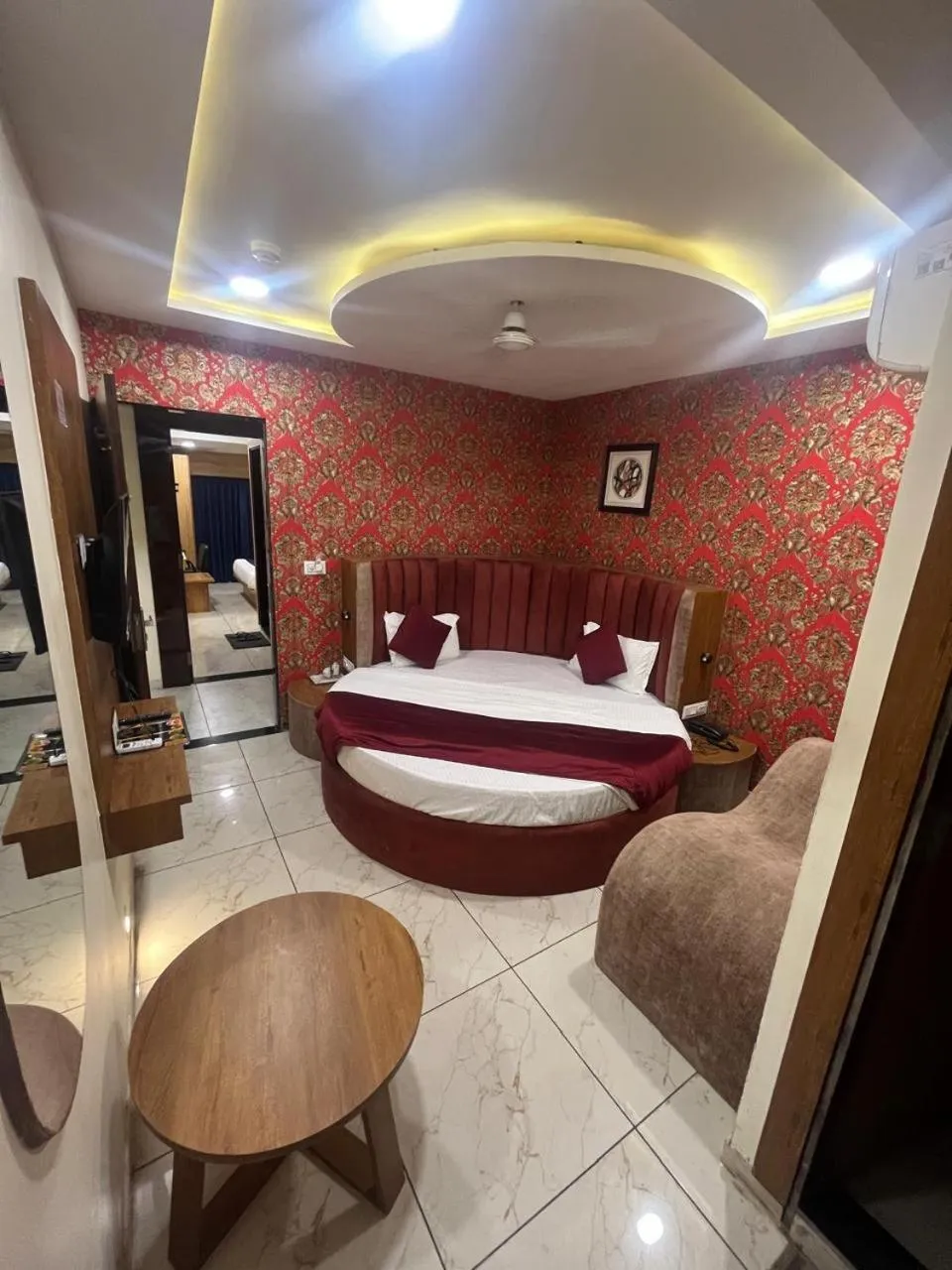 Bedroom in Hotel Mahaveer