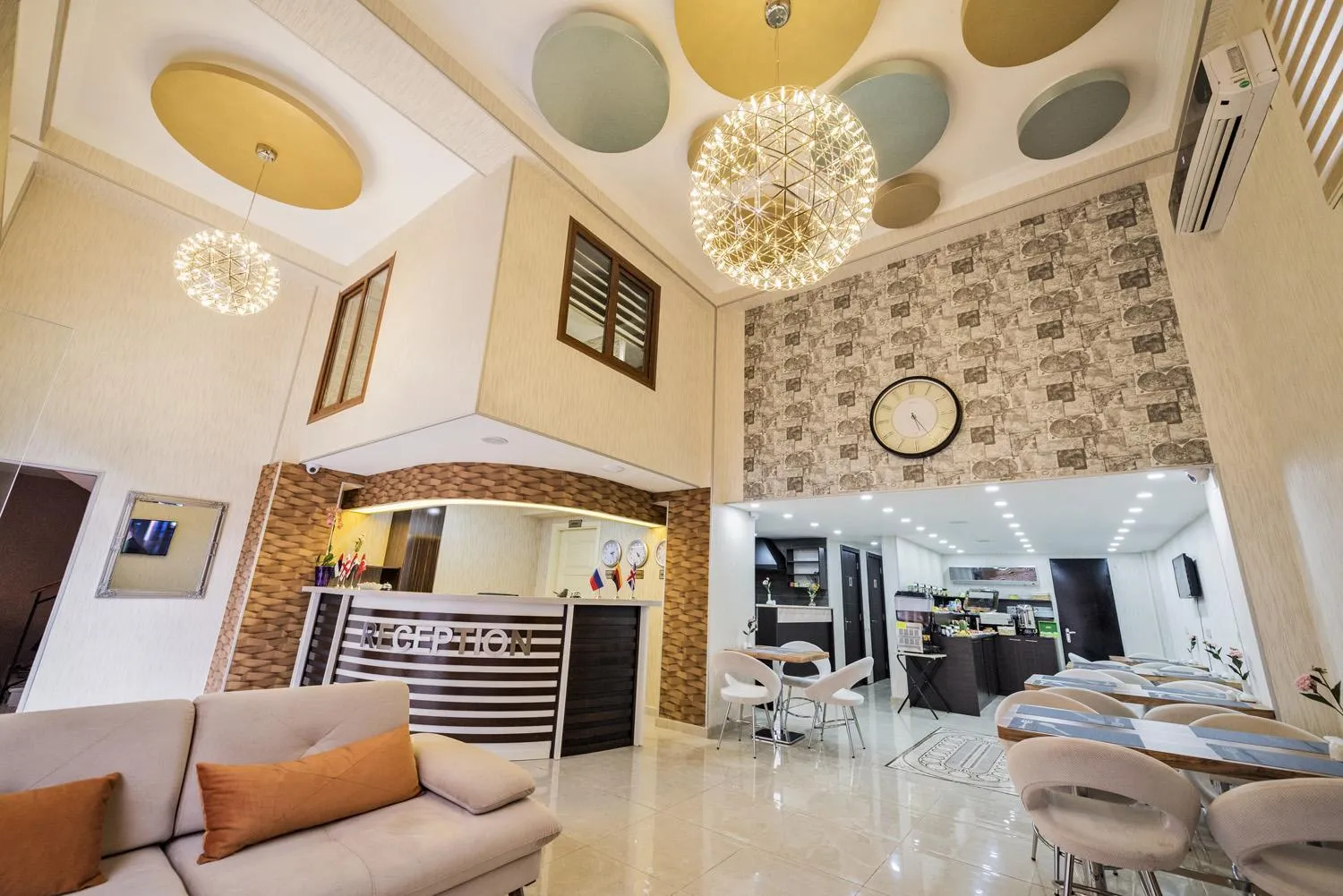 Shower in Sultan Hotel Tbilisi