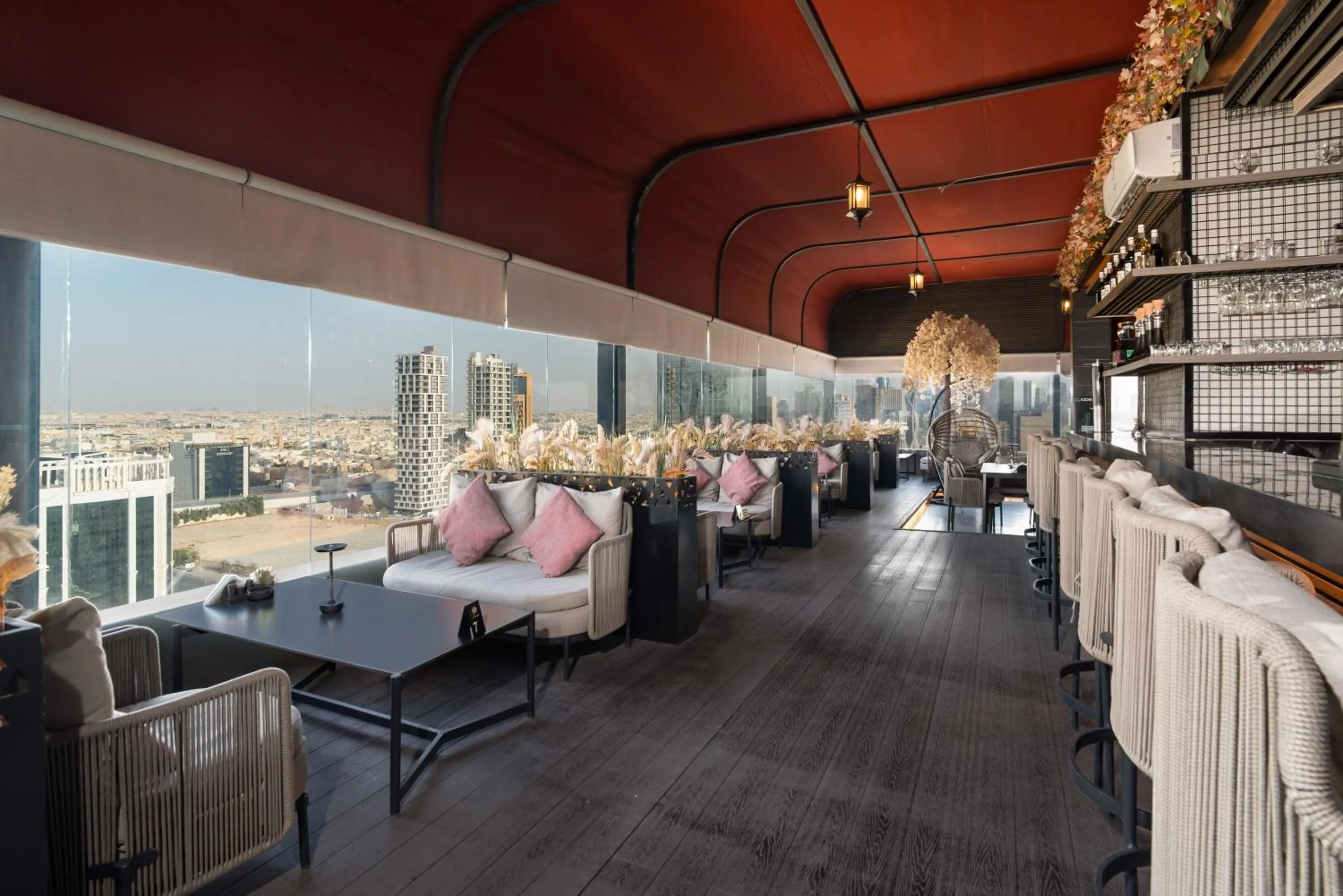 Restaurant/places to eat in Msharef Almoden hotel