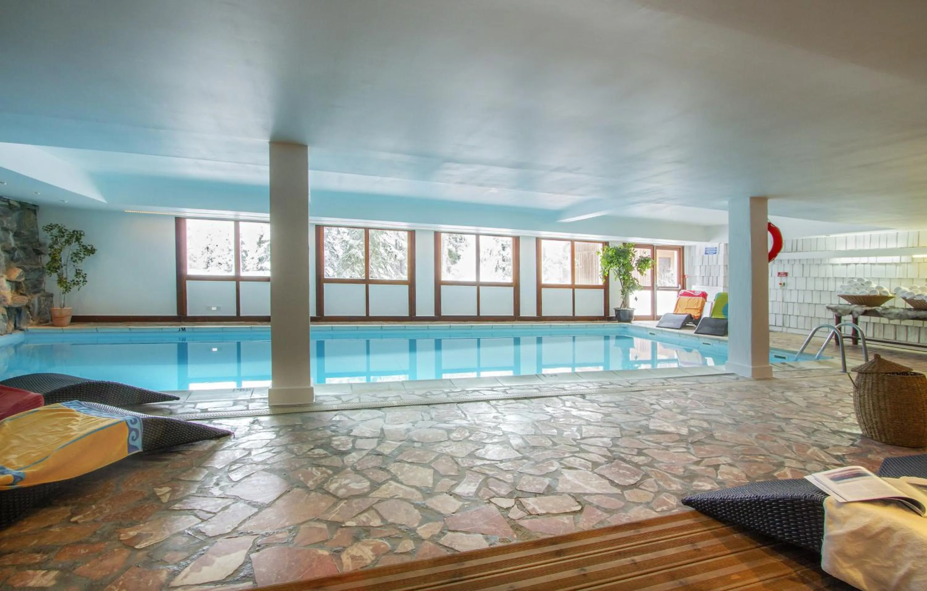 Swimming pool in Odalys Hotel New Solarium
