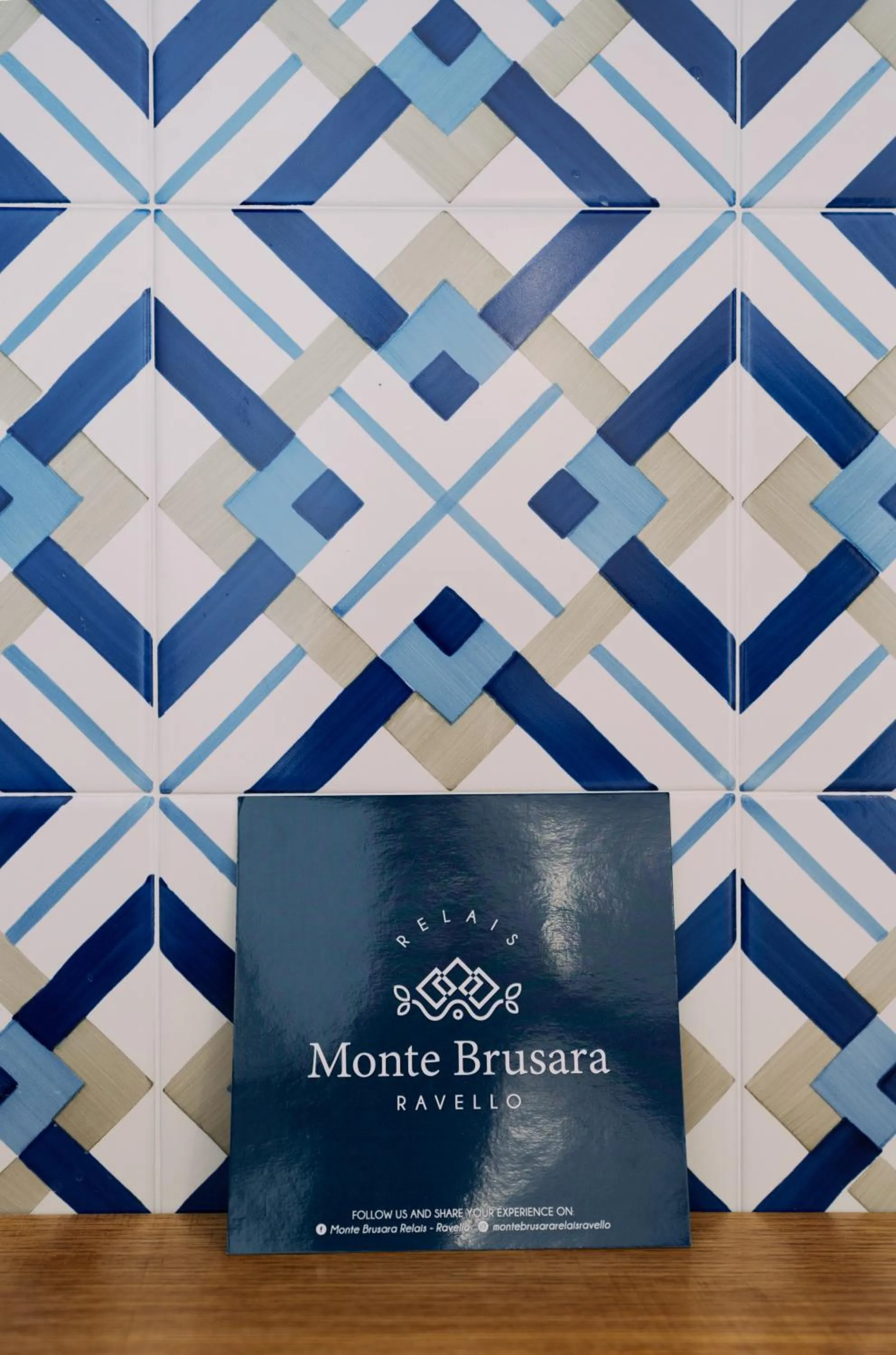 Decorative detail in Monte Brusara Relais