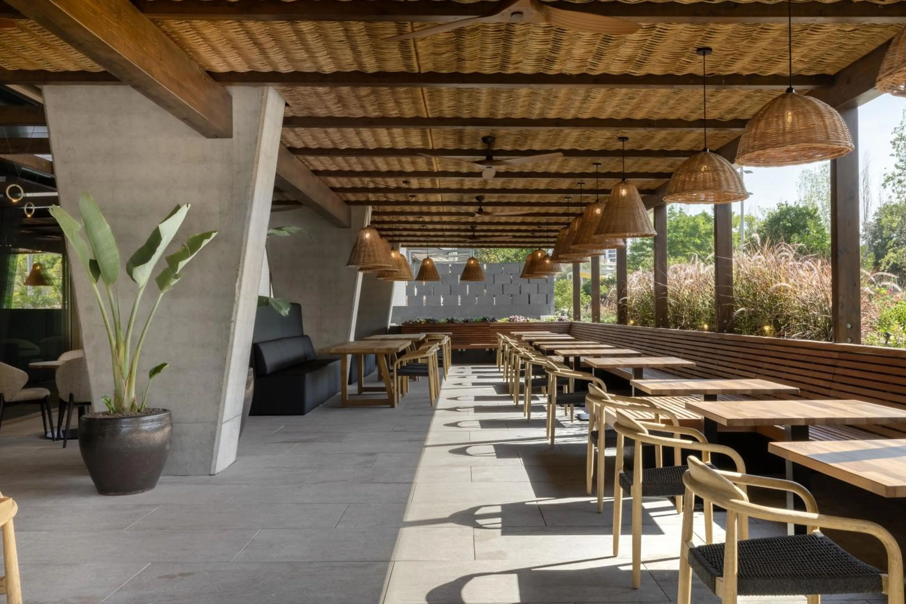 Restaurant/places to eat in Hotel SB Win 4 Sup