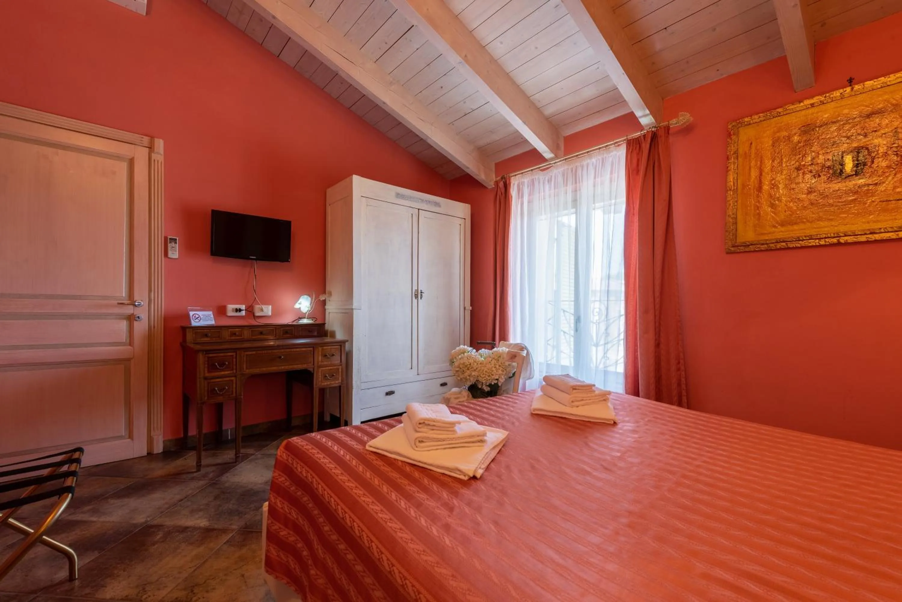 Photo of the whole room, Bed in Villa Mery