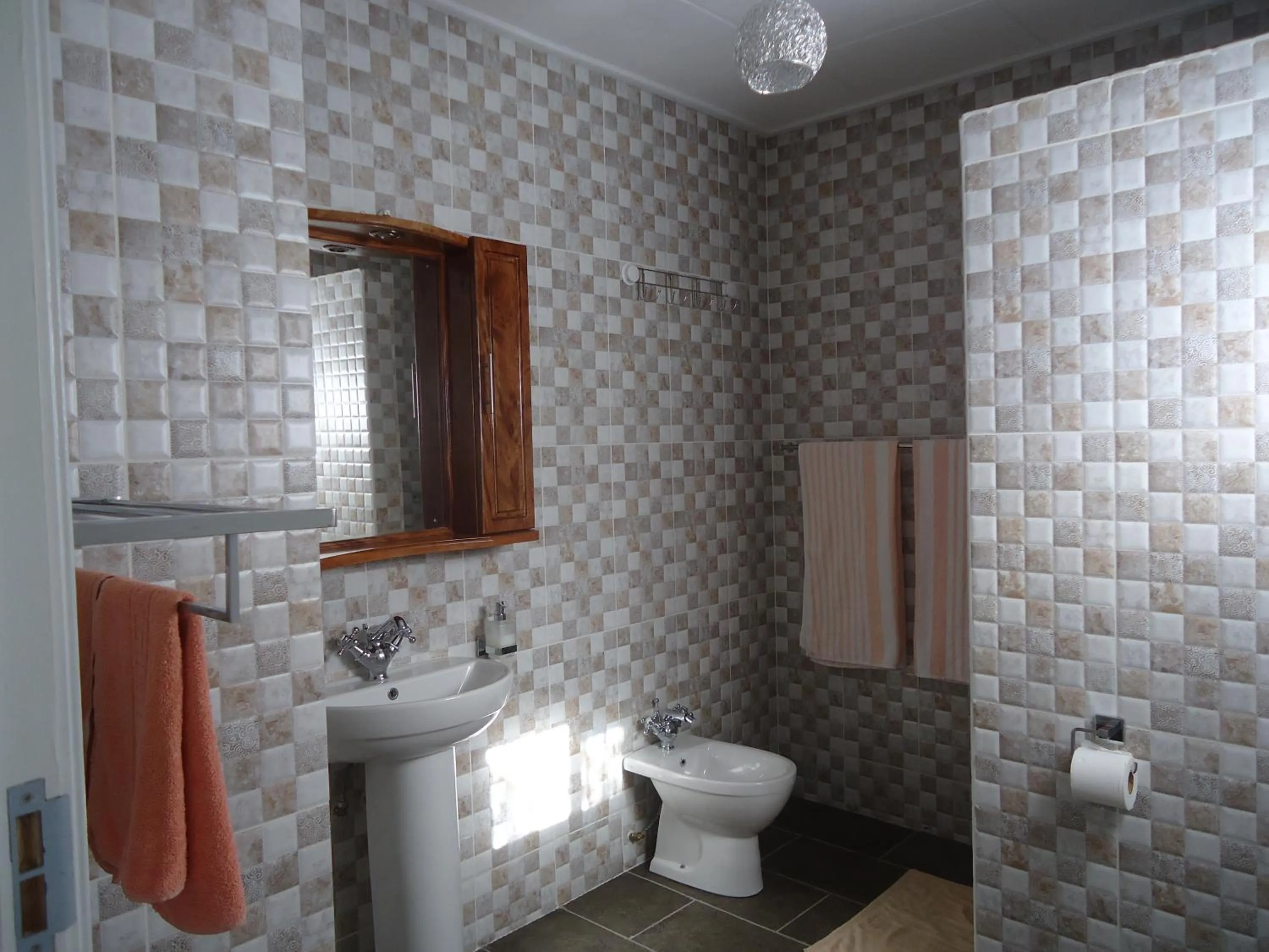 Bathroom in Chez Michellin Pensions Residence