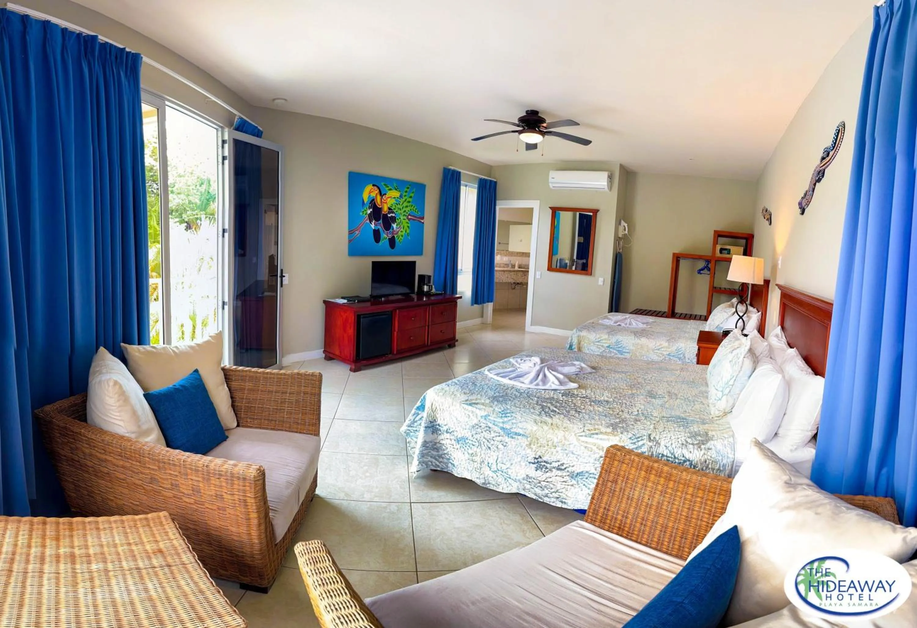 Photo of the whole room in The Hideaway Hotel