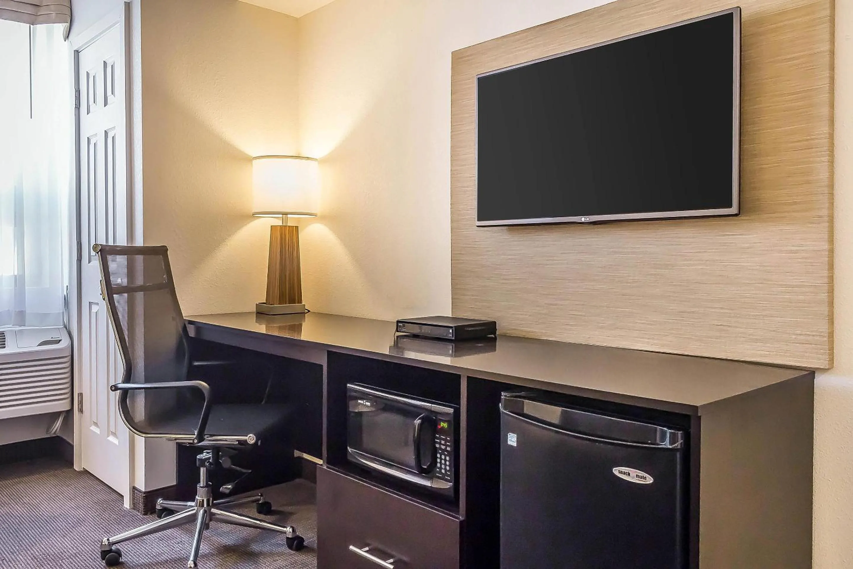 Bedroom in Sleep Inn Philadelphia Center City