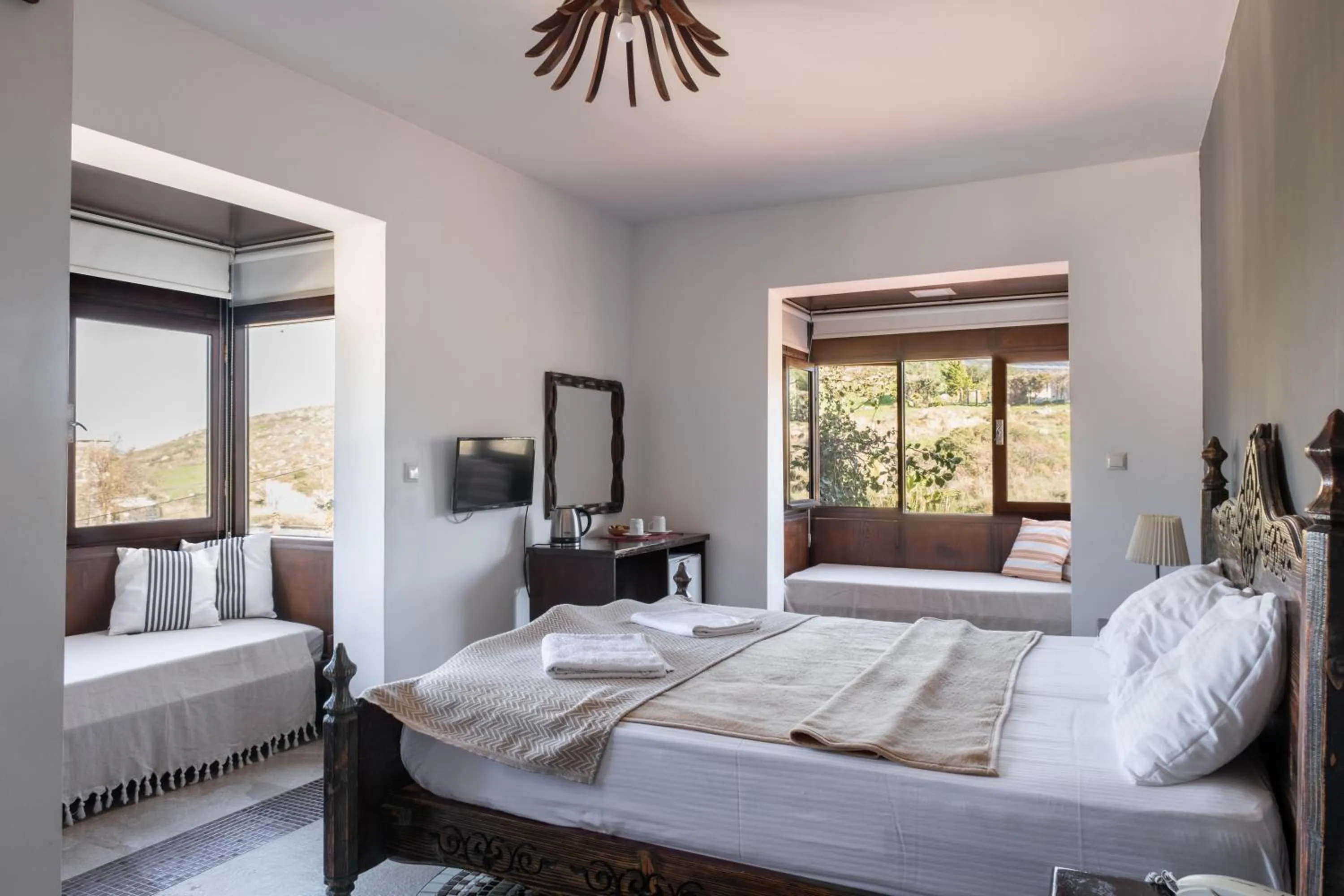 Bed in Espira by Antioch Hotel