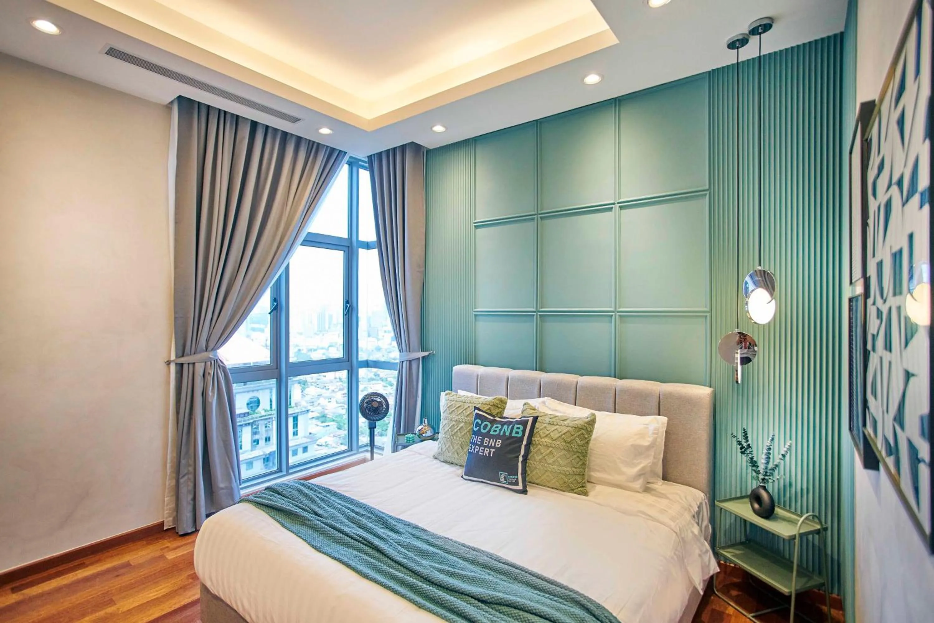 Bed in Royce Residence KLCC by Cobnb