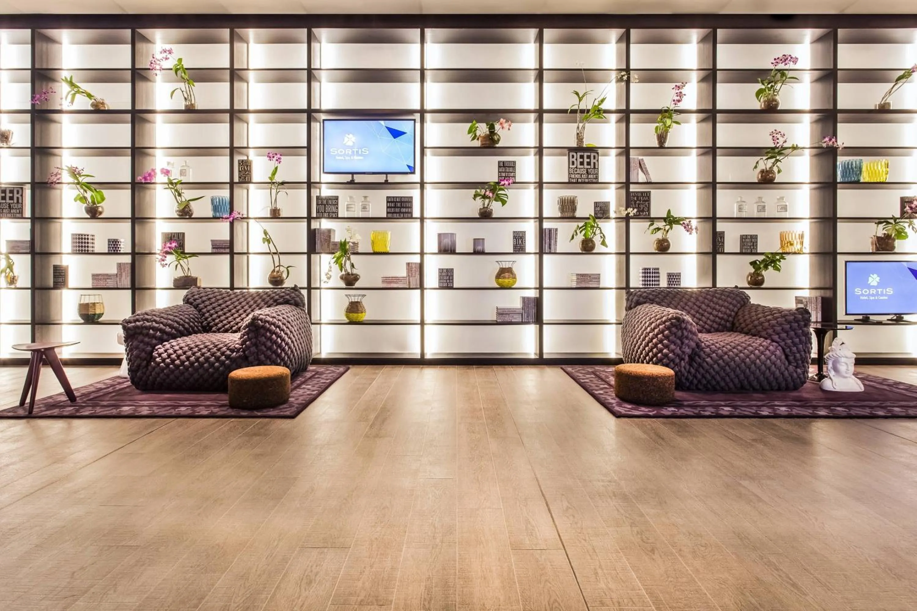 Lobby or reception in Sortis Hotel, Spa & Casino, Autograph Collection