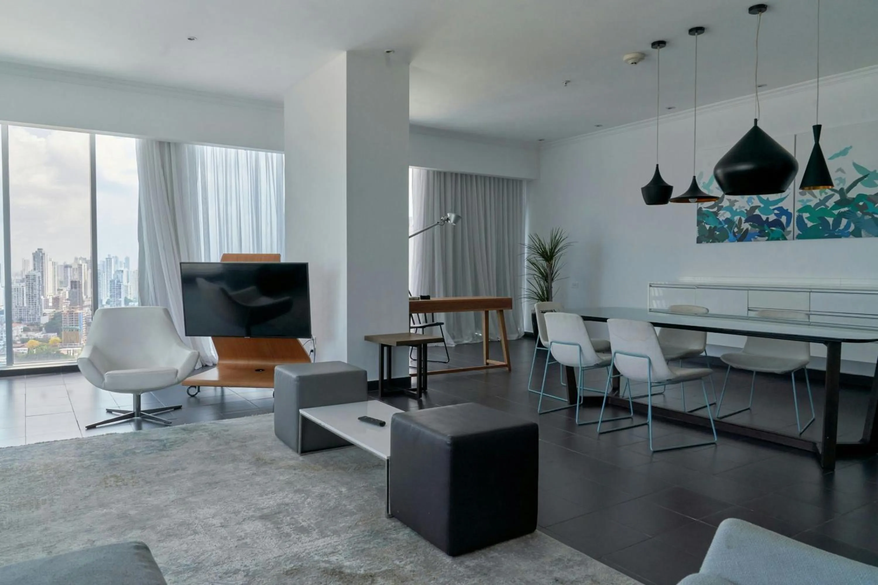 Living room in Sortis Hotel, Spa & Casino, Autograph Collection