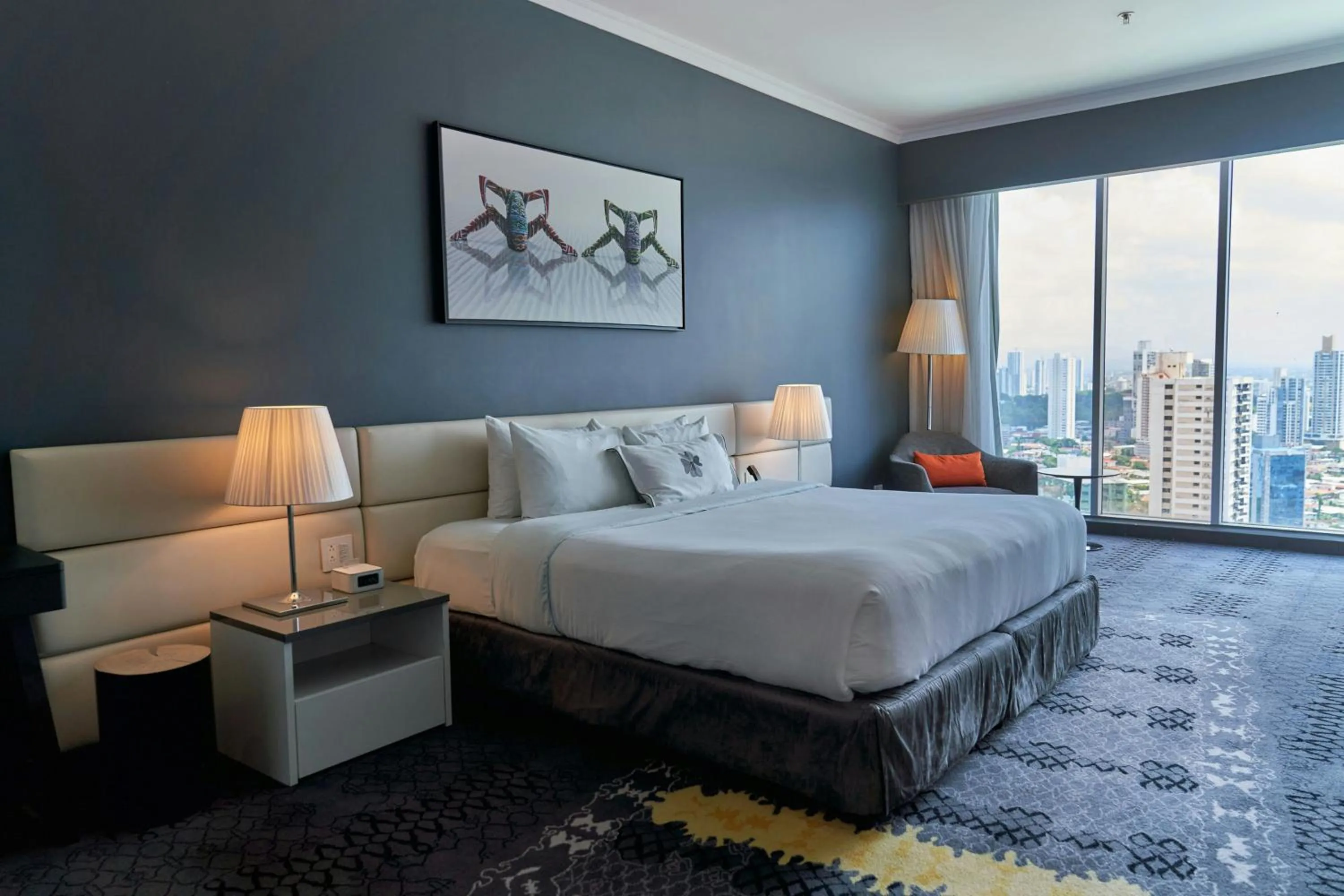 Bedroom, Bed in Sortis Hotel, Spa & Casino, Autograph Collection