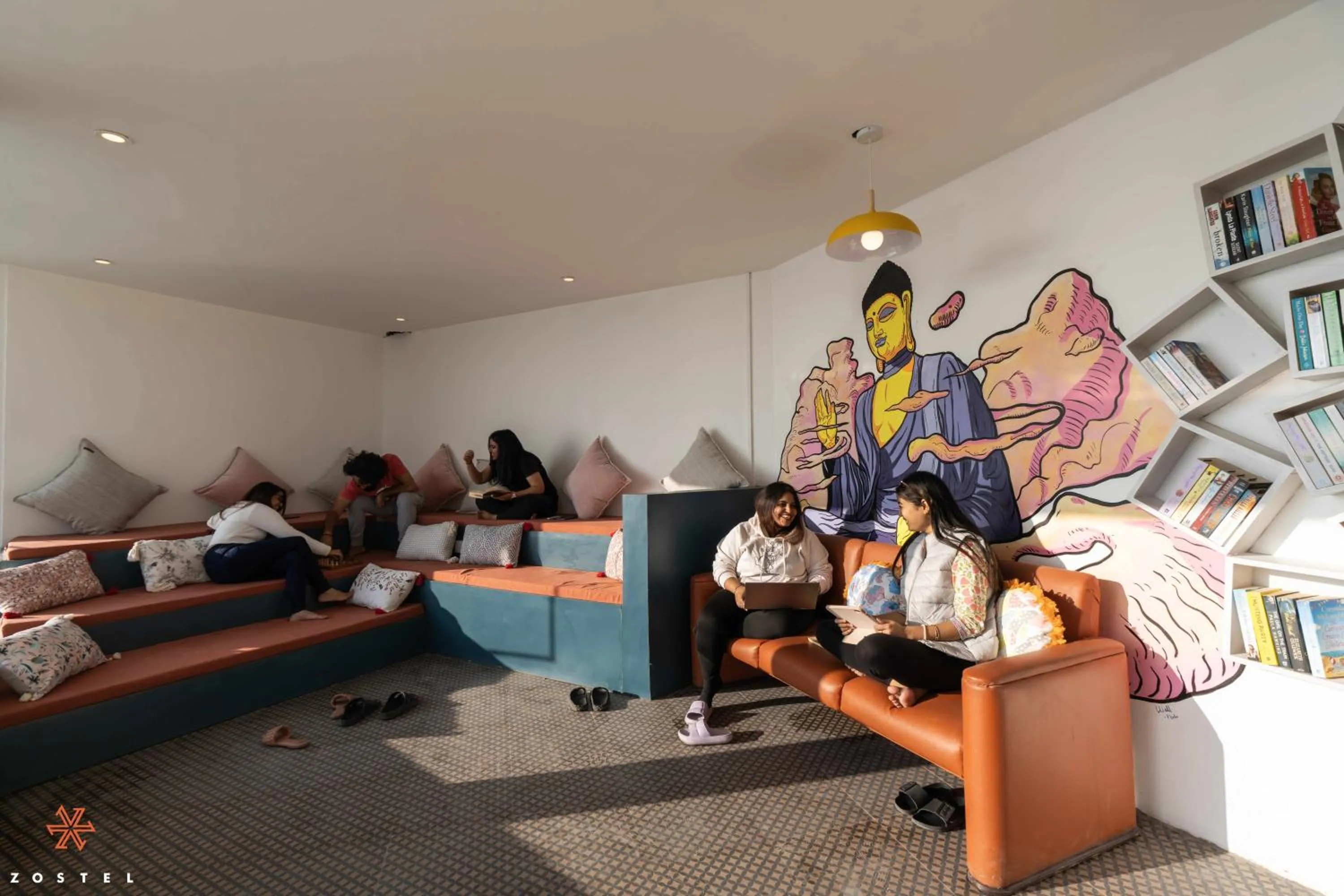 Library, Bed in Zostel Mussoorie (Mall Road)