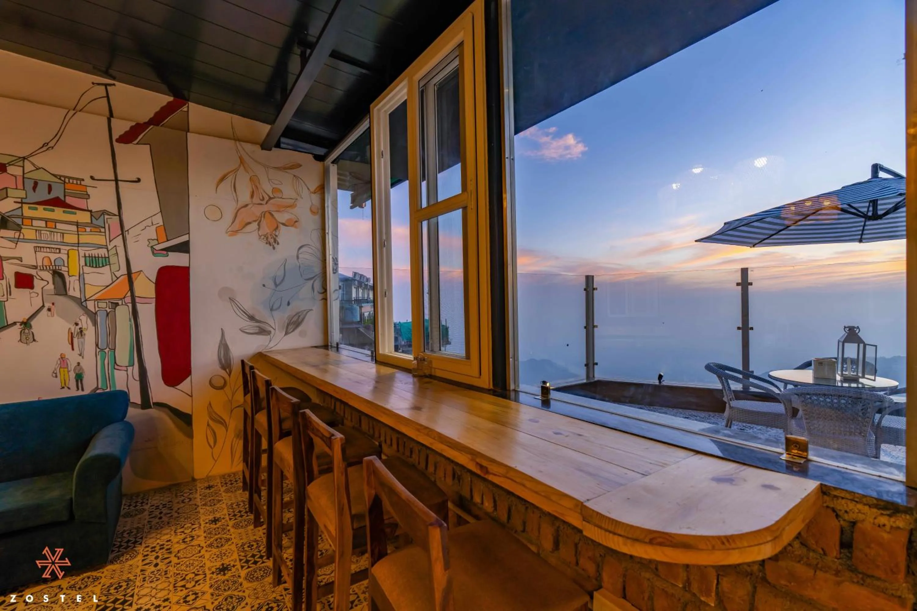 Restaurant/places to eat in Zostel Mussoorie (Mall Road)