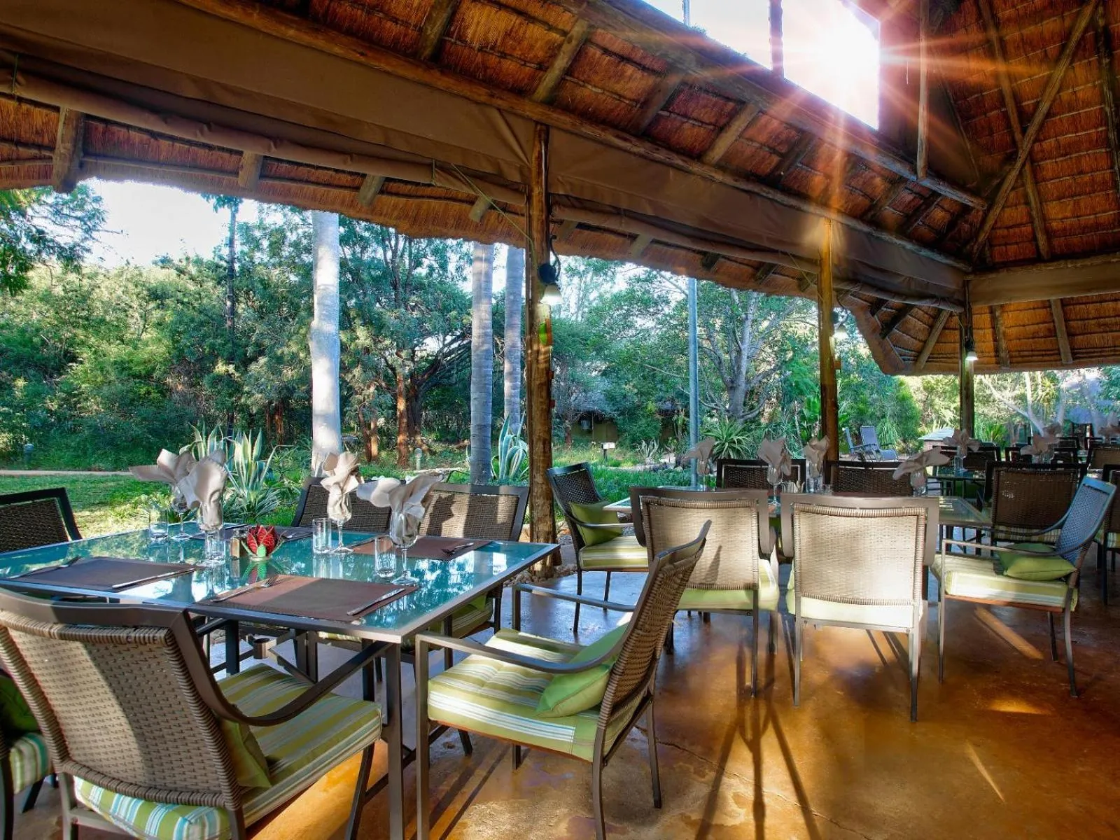 Dining area in Kubu Safari Lodge
