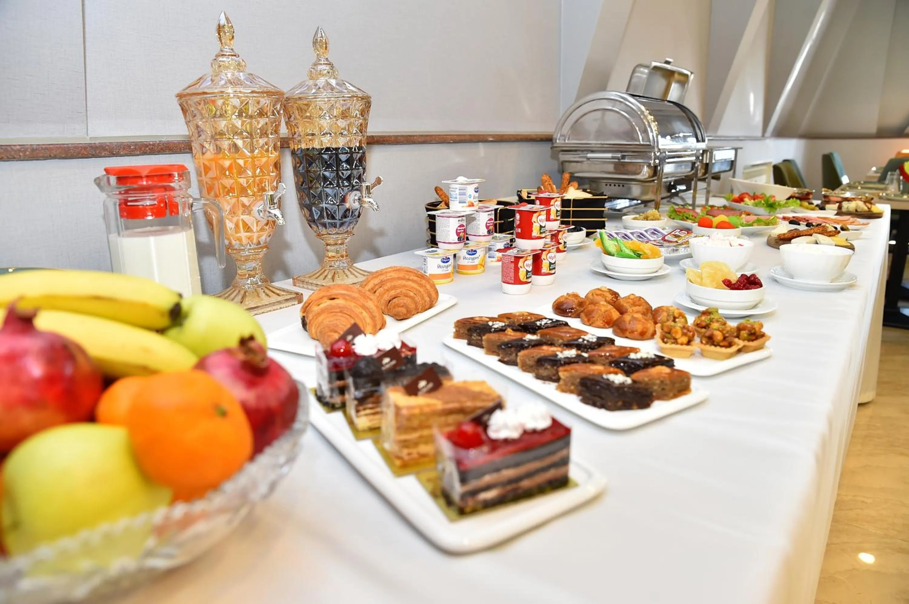 Dining area in Karat Inn Boutique Hotel
