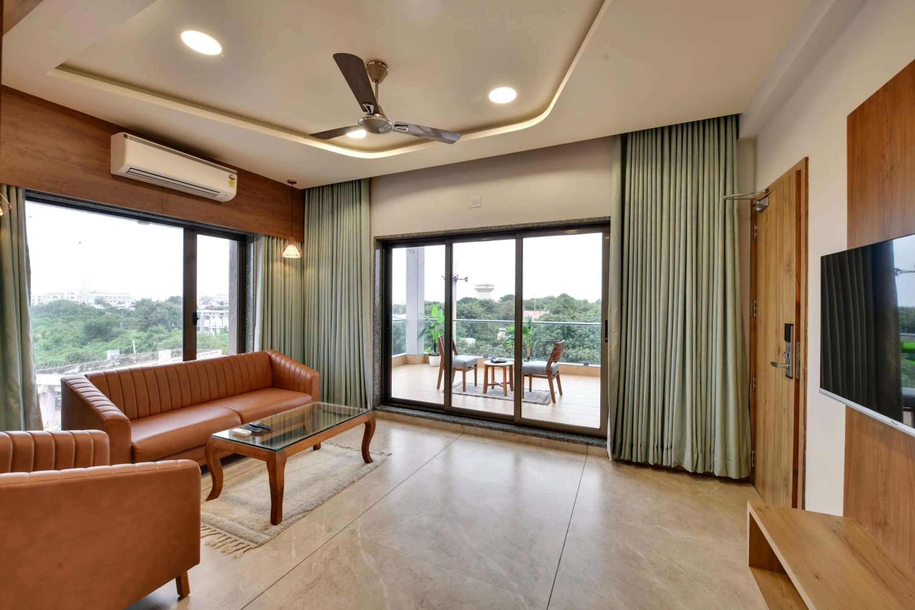 Balcony/Terrace in HOTEL RADHIKA