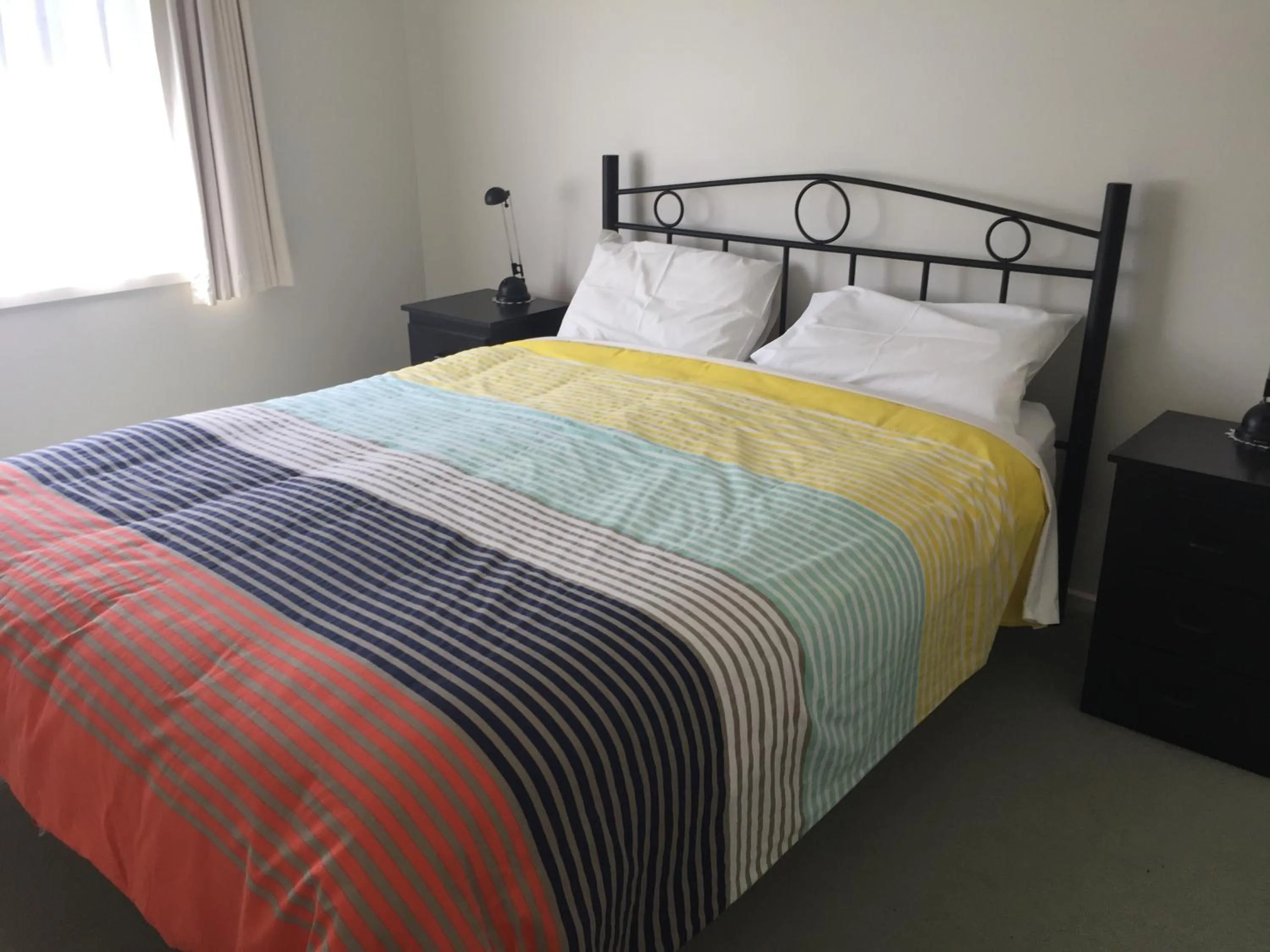 Bed in Apartments At Glen Isla