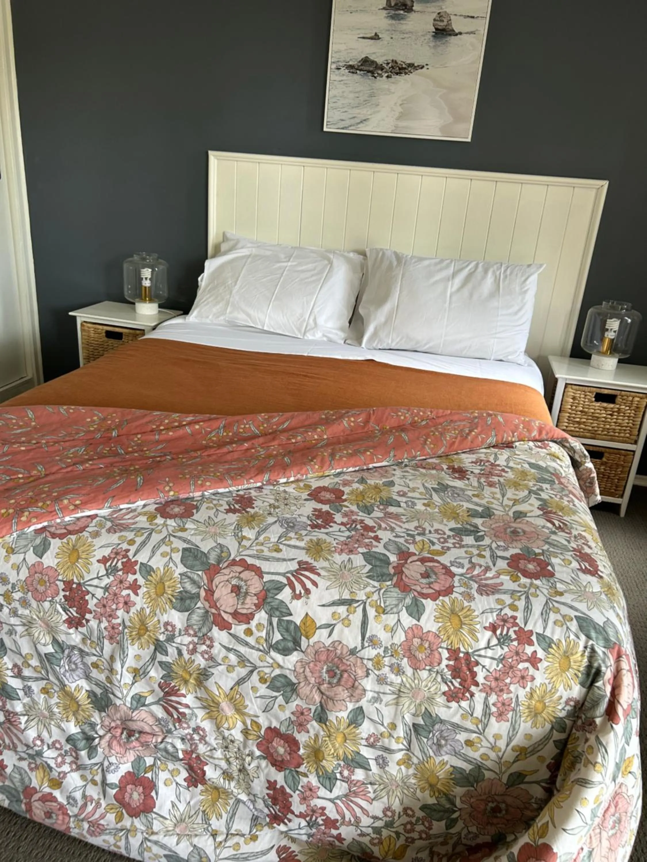 Bed in Apartments At Glen Isla