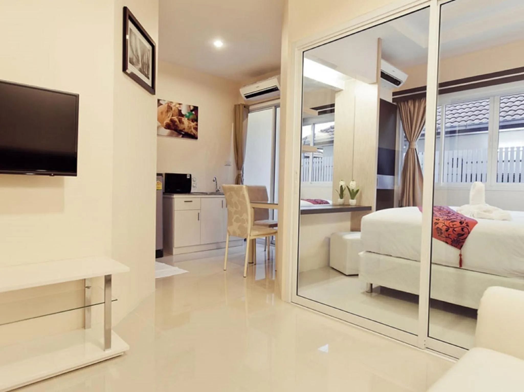 Decorative detail in Excella Hotel